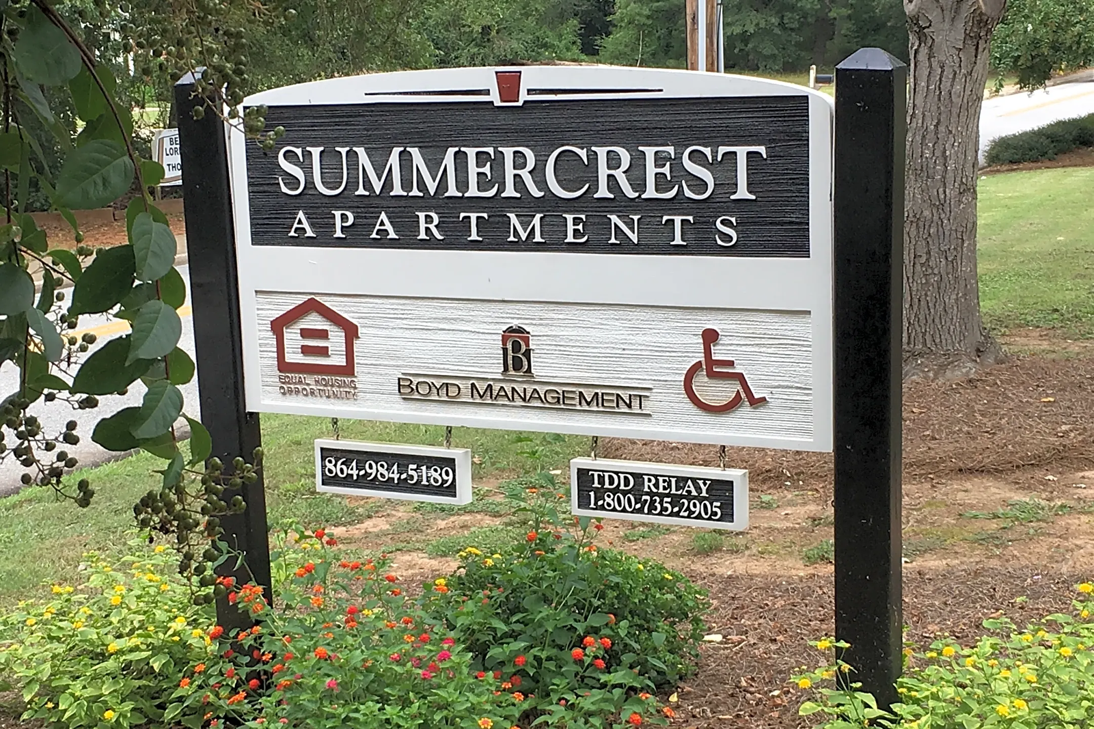 Summer Crest Apartments - 116 Garlington St | Laurens, SC for Rent | Rent.