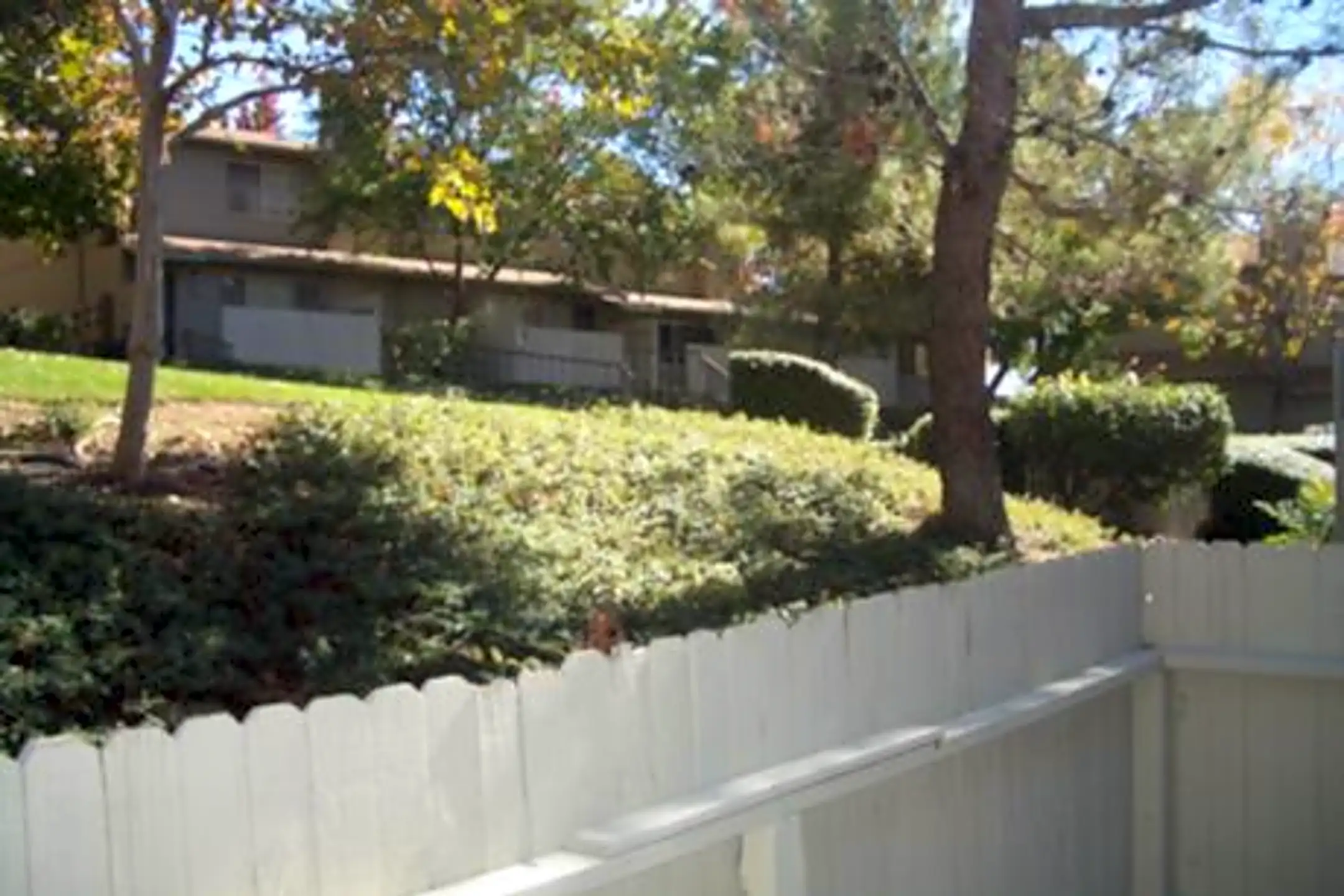 Auburn Townhomes 13048 Lincoln Way Auburn, CA Apartments for Rent