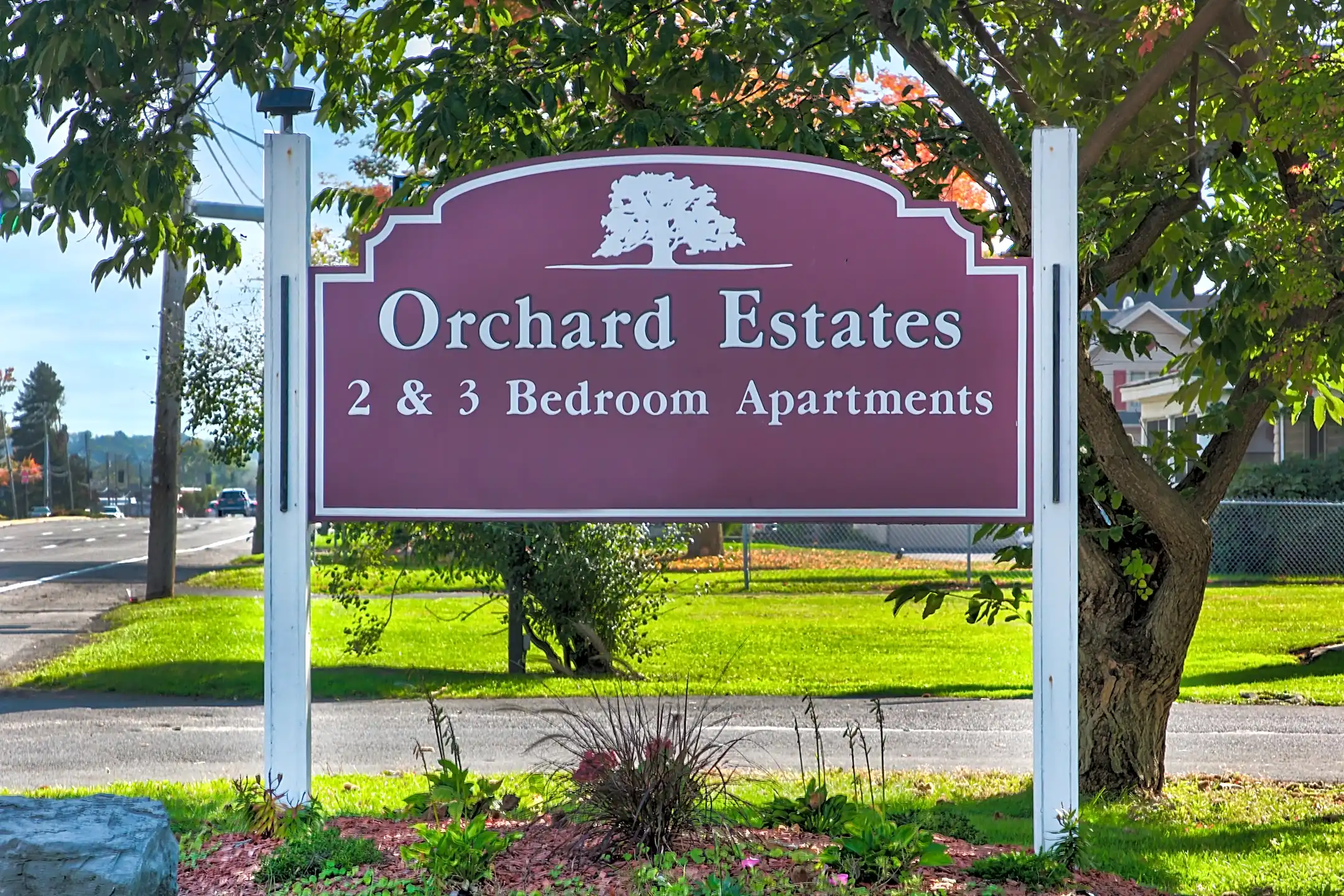 Orchard Estates 125 Roxboro Cir Mattydale, NY Apartments for Rent
