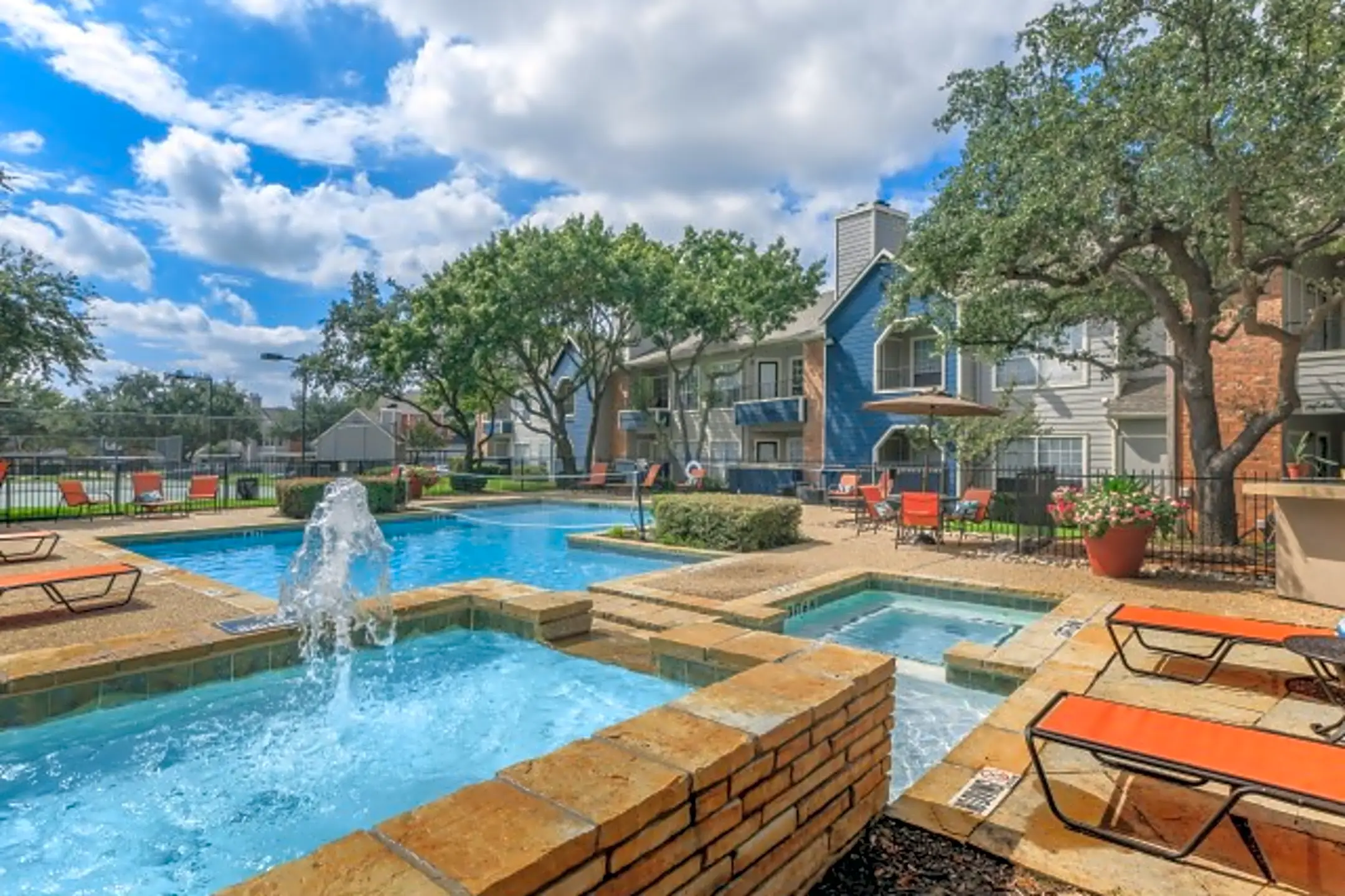 Huntington Meadows 2311 Stratton Ln Arlington, TX Apartments for