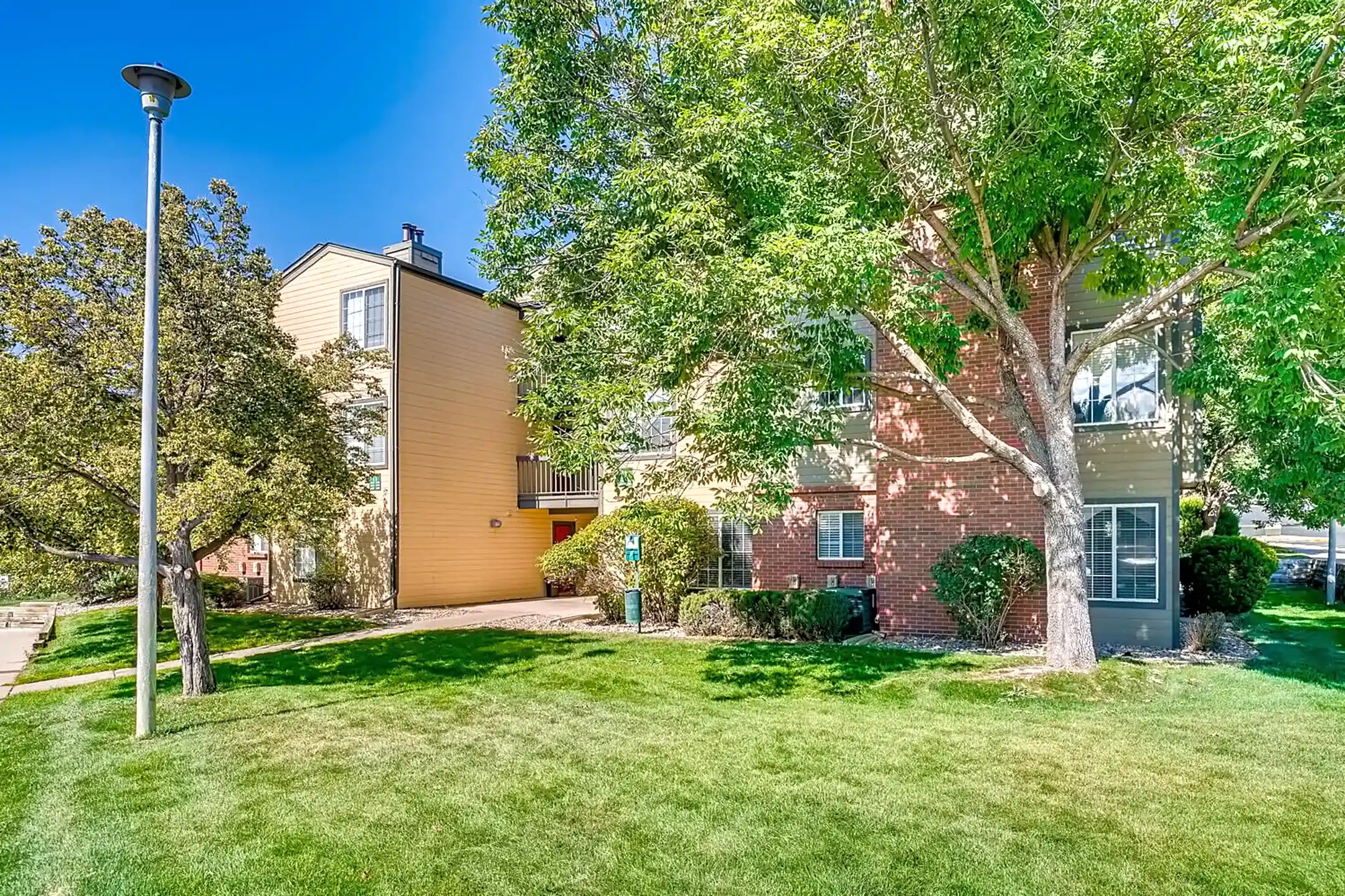 Loretto Heights Apartments Denver, CO 80236