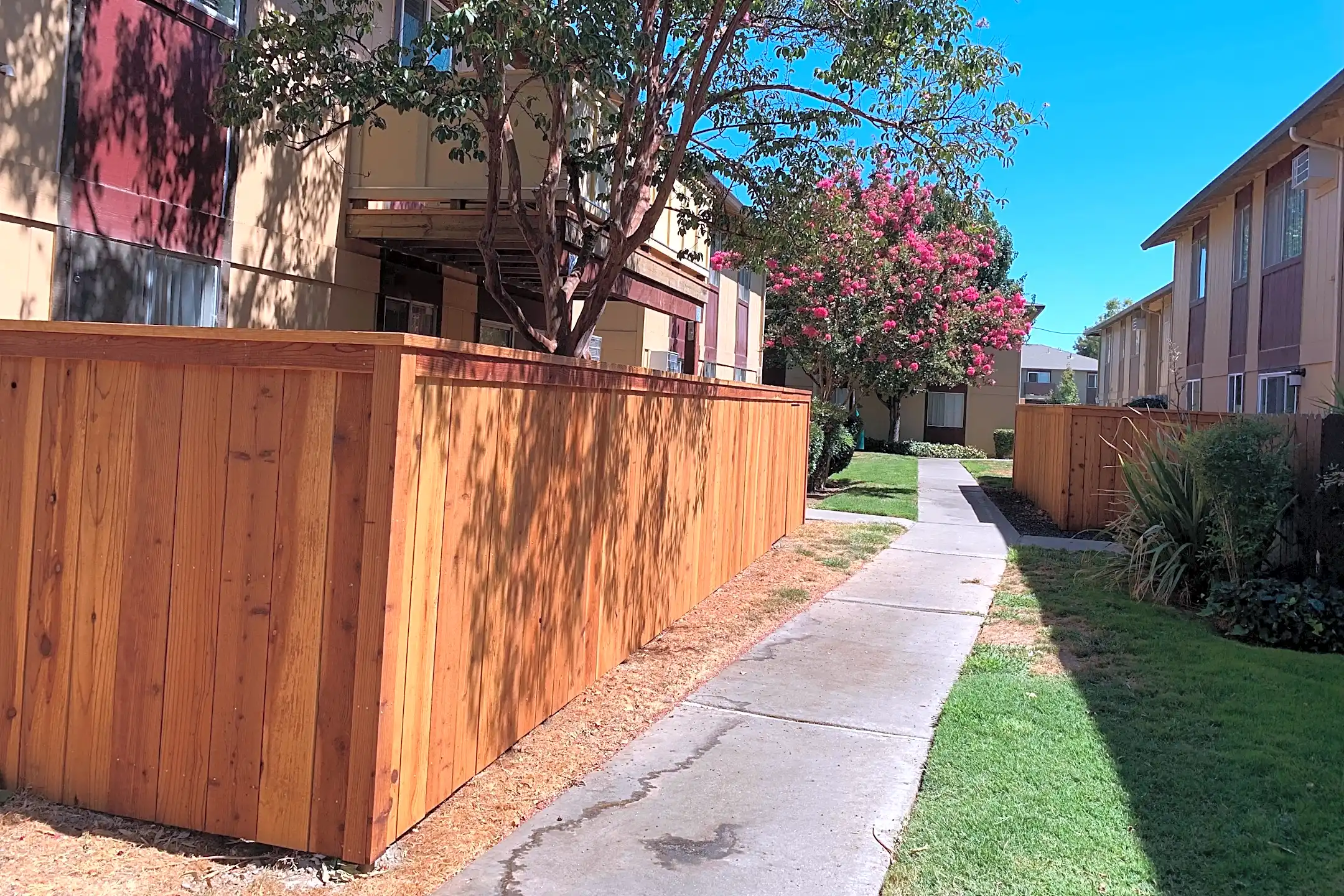 Driftwood Apartments 950 W Grant Line Rd Tracy, CA Apartments for