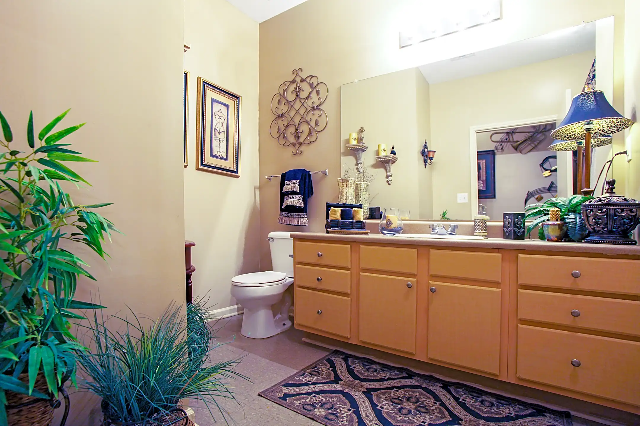 Bathroom - Annandale Park Apartments - Robertsdale, AL