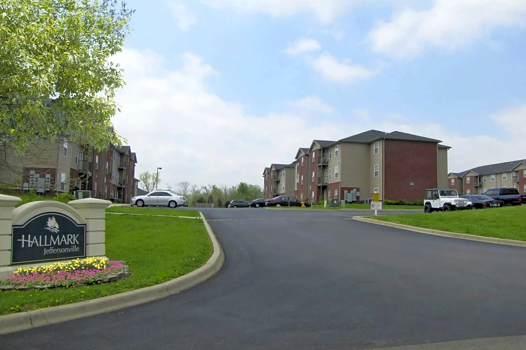 Hallmark Apartments Jeffersonville Indiana