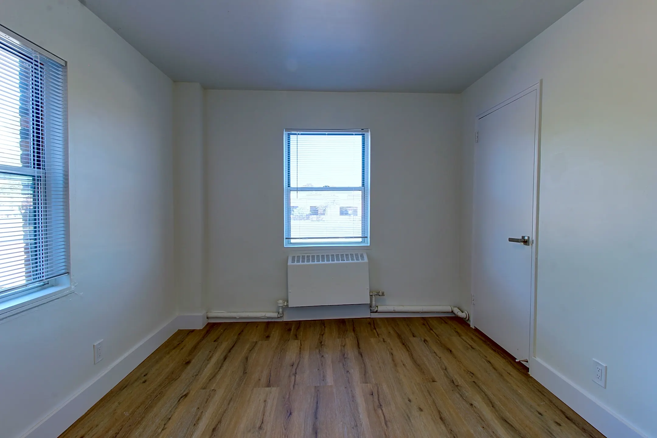 East Avenue Apartments - 1640 East Ave | Rochester, NY for Rent | Rent.