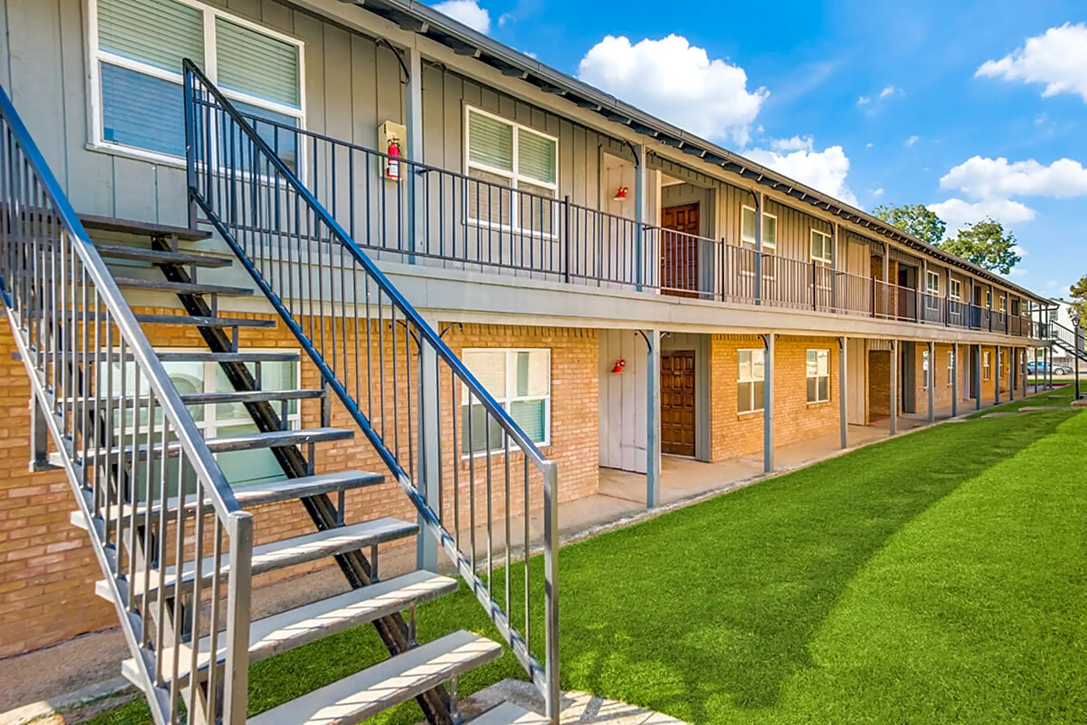 Zen Apartments Denton, TX 76201