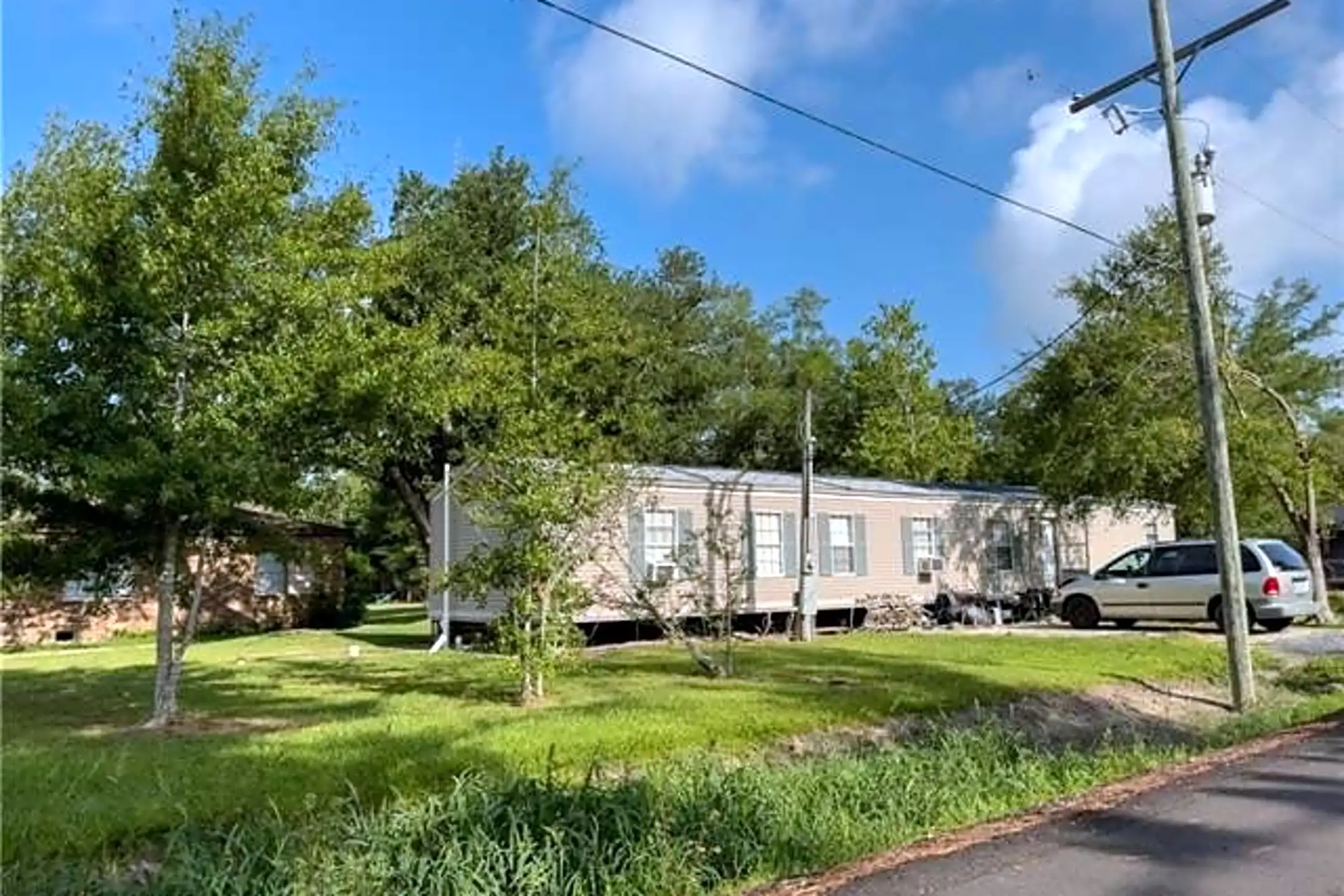 2825 E Burton St Sulphur, LA Houses for Rent Rent.