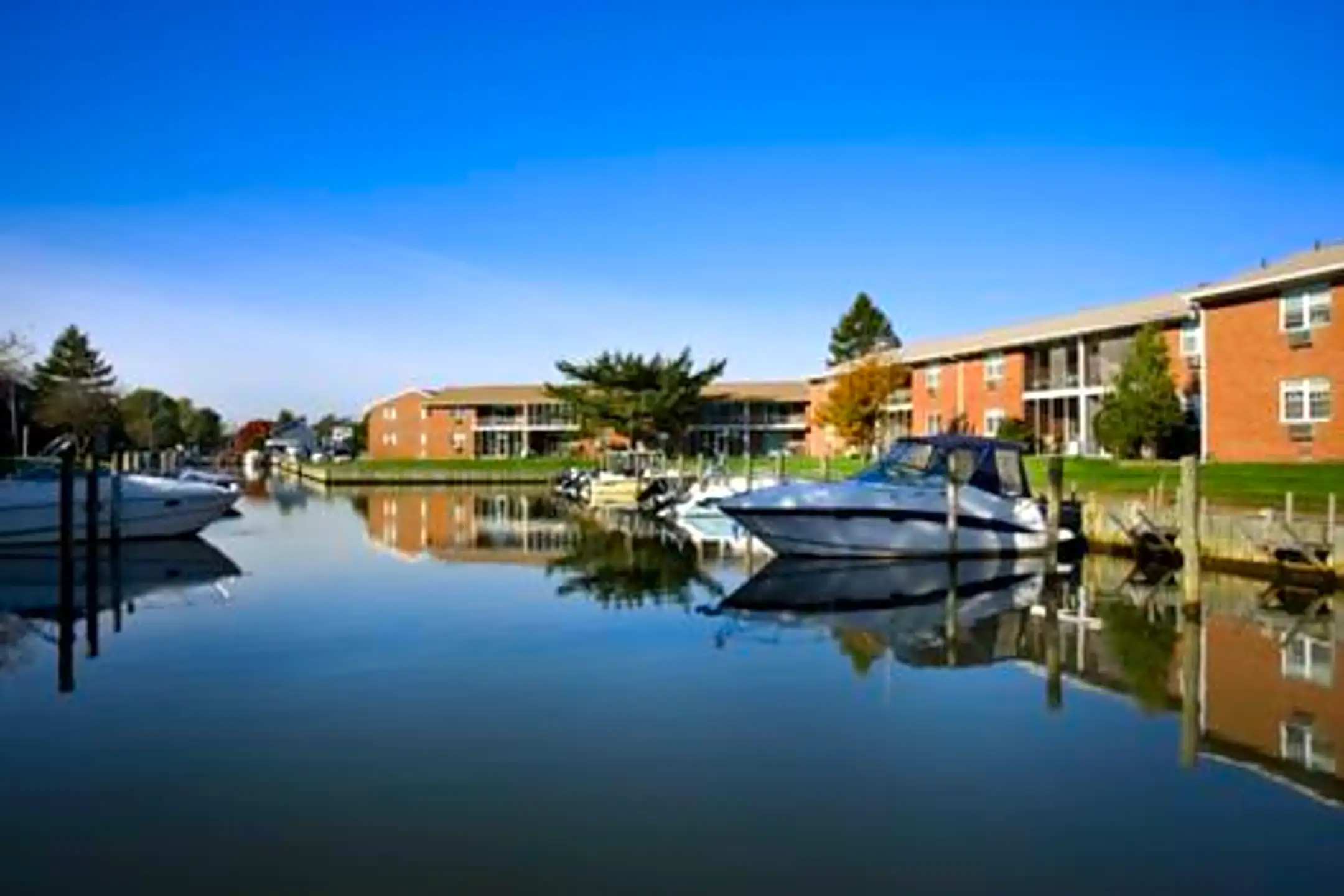 The Harbour Club 161 Milligan Rd West Babylon, NY Apartments for