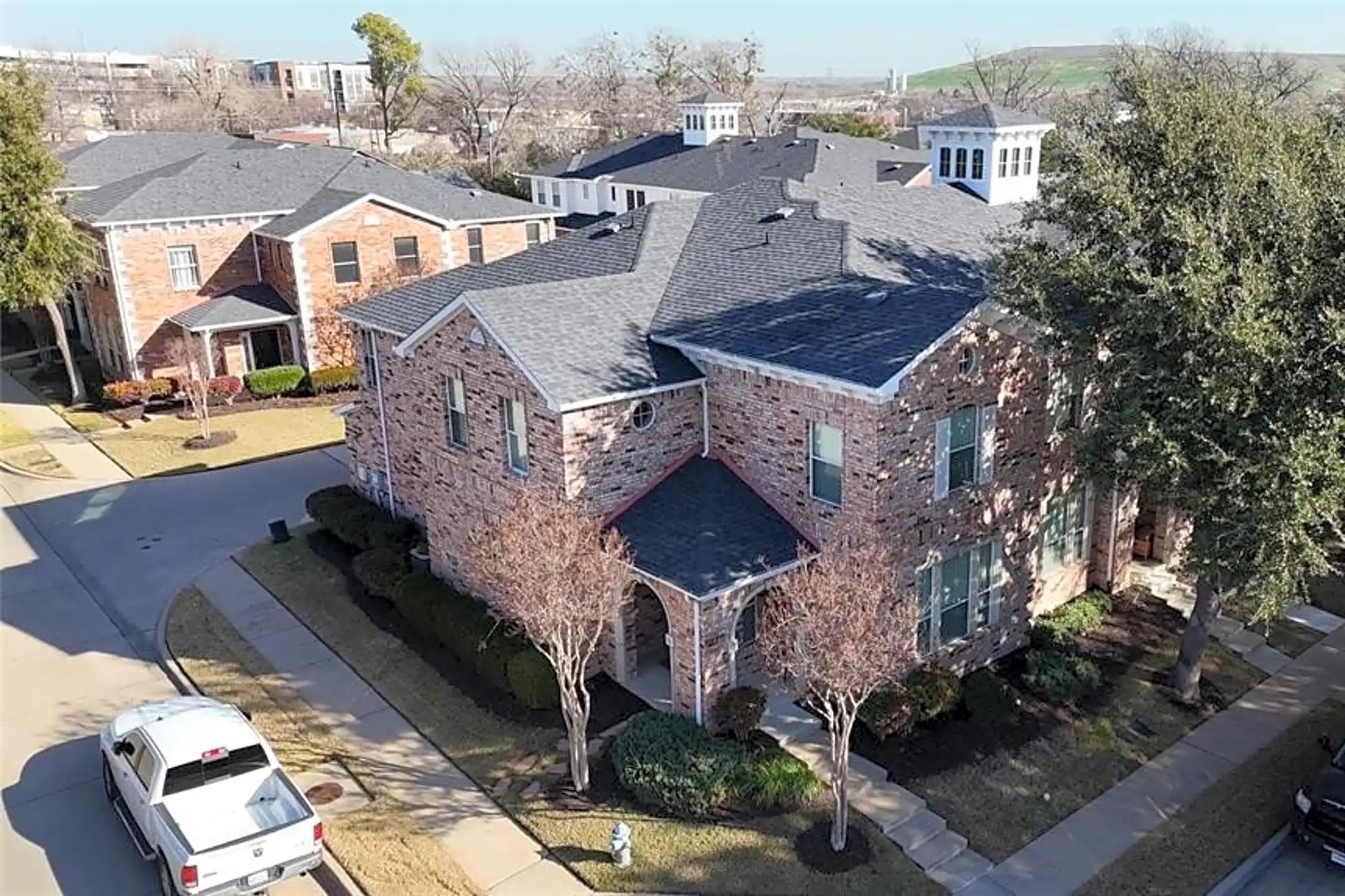 501 Legends Dr Townhomes Lewisville, TX 75057