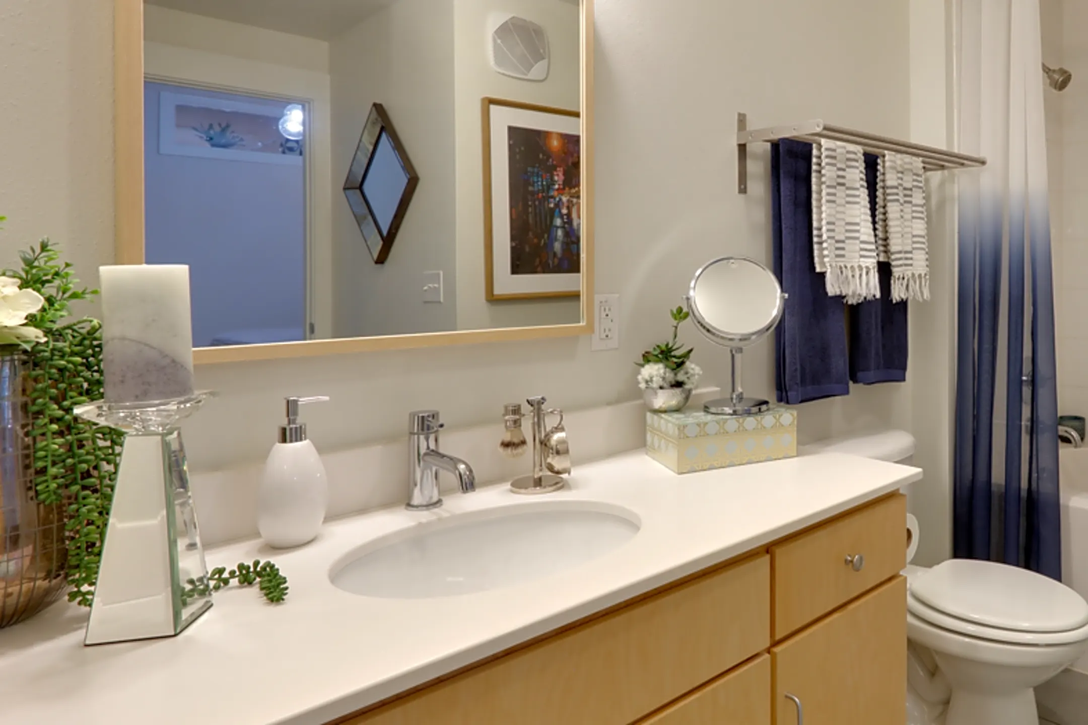 Bathroom - MAA South Lamar - Austin, TX
