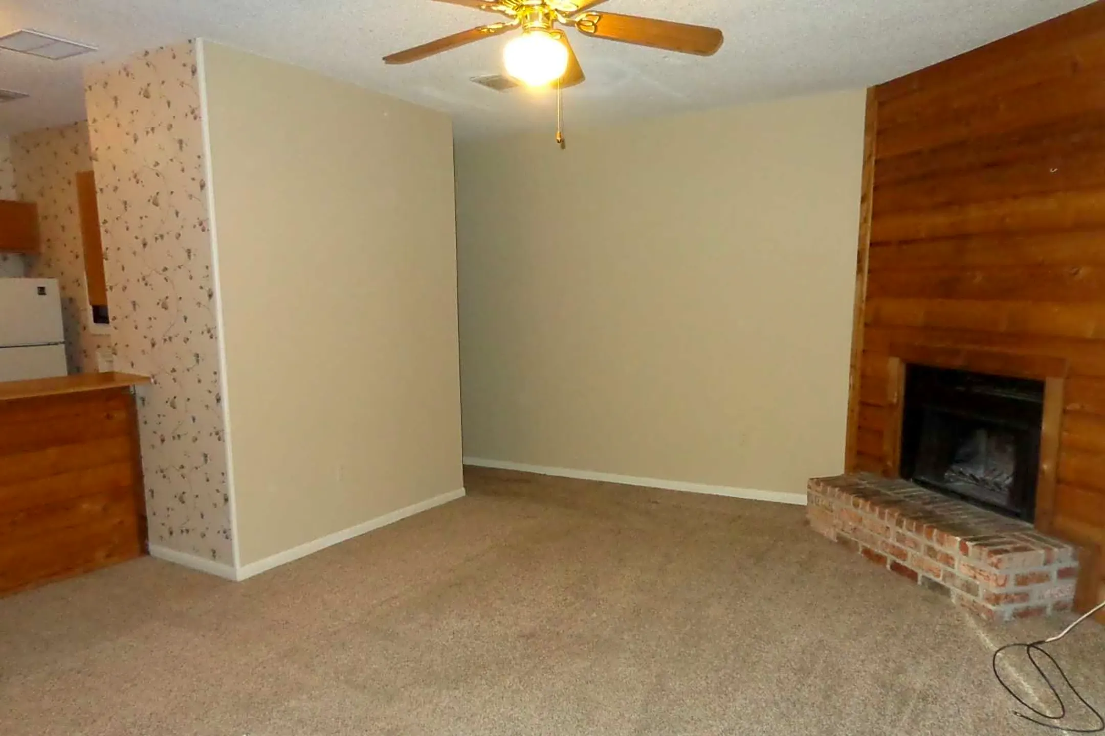 Living Room - Garry Lewis Properties - Baton Rouge, LA