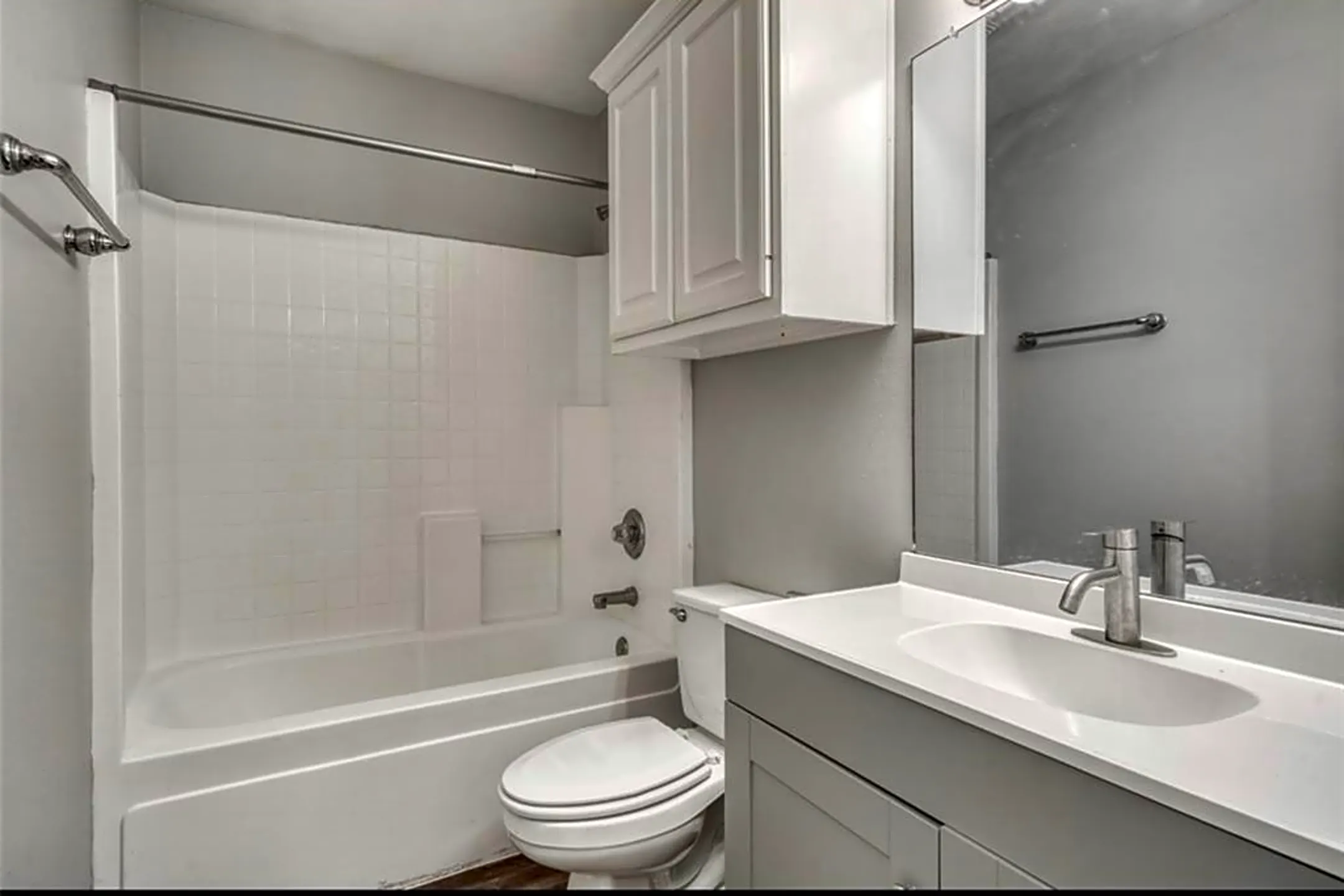 Bathroom - 2406 Trace Meadows - College Station, TX