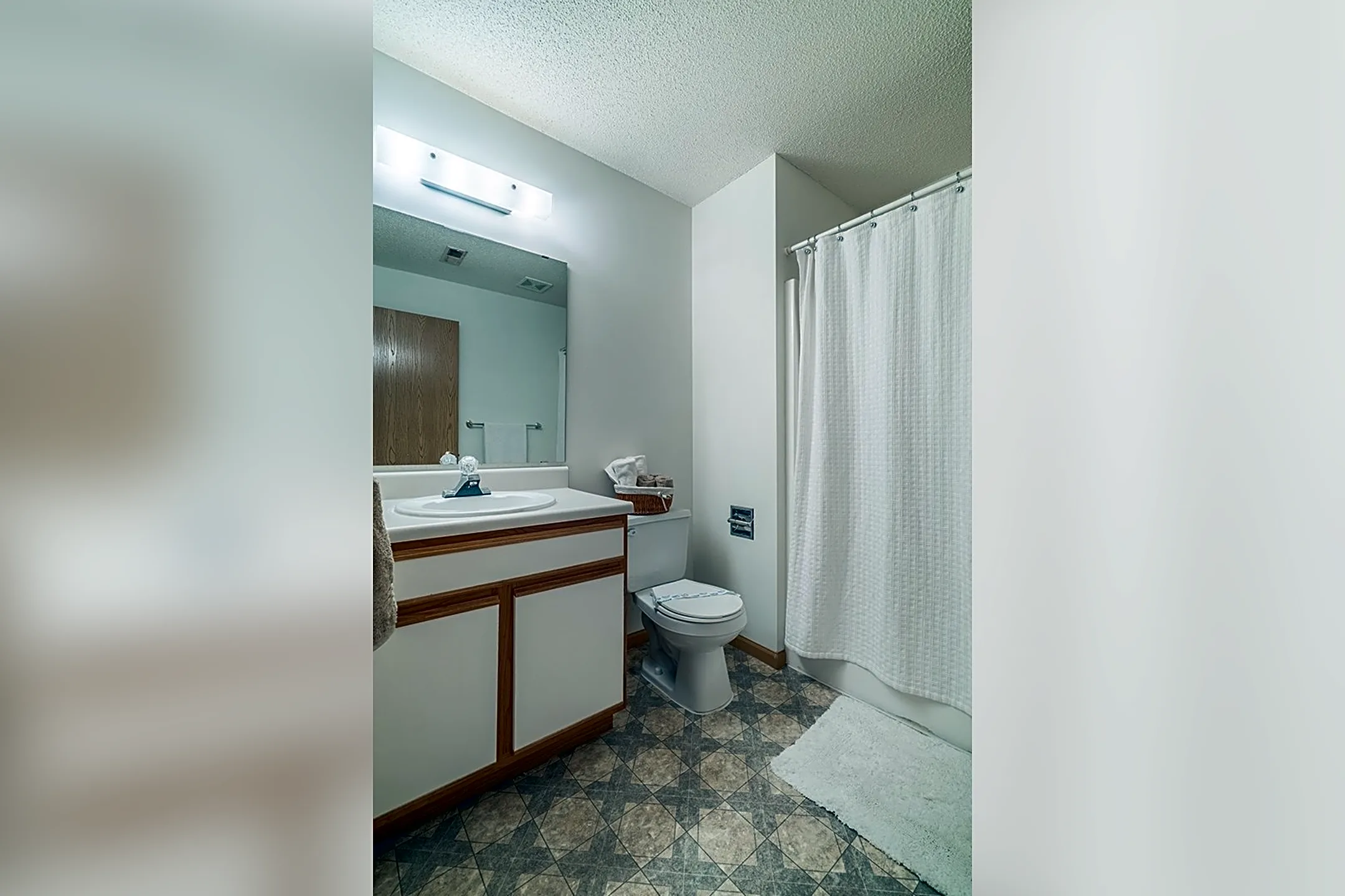 Bathroom - Northbrook - Lincoln, NE