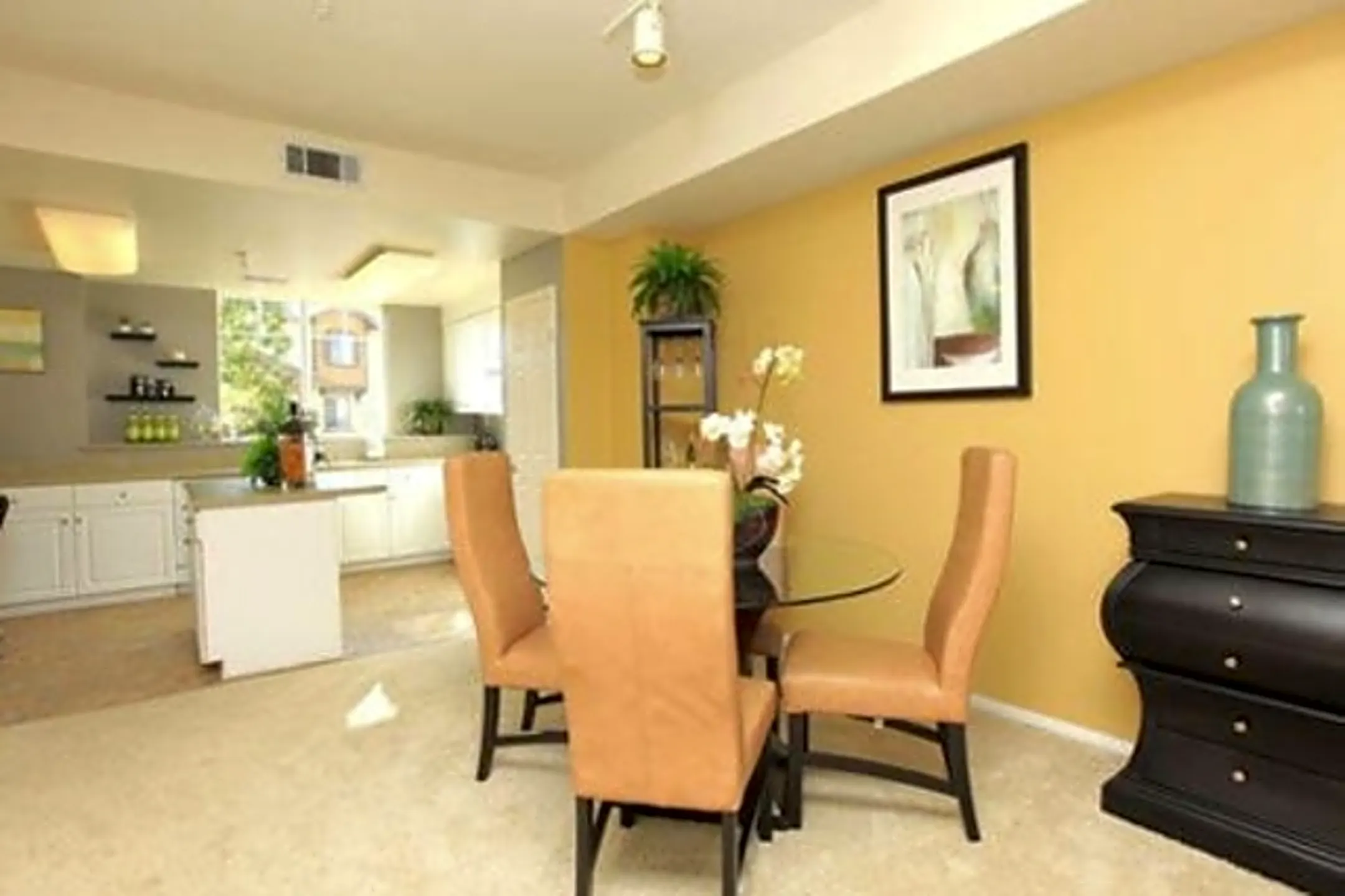 Arbors Parc Rose 1500 Tulipan Circle Oxnard, CA Apartments for Rent