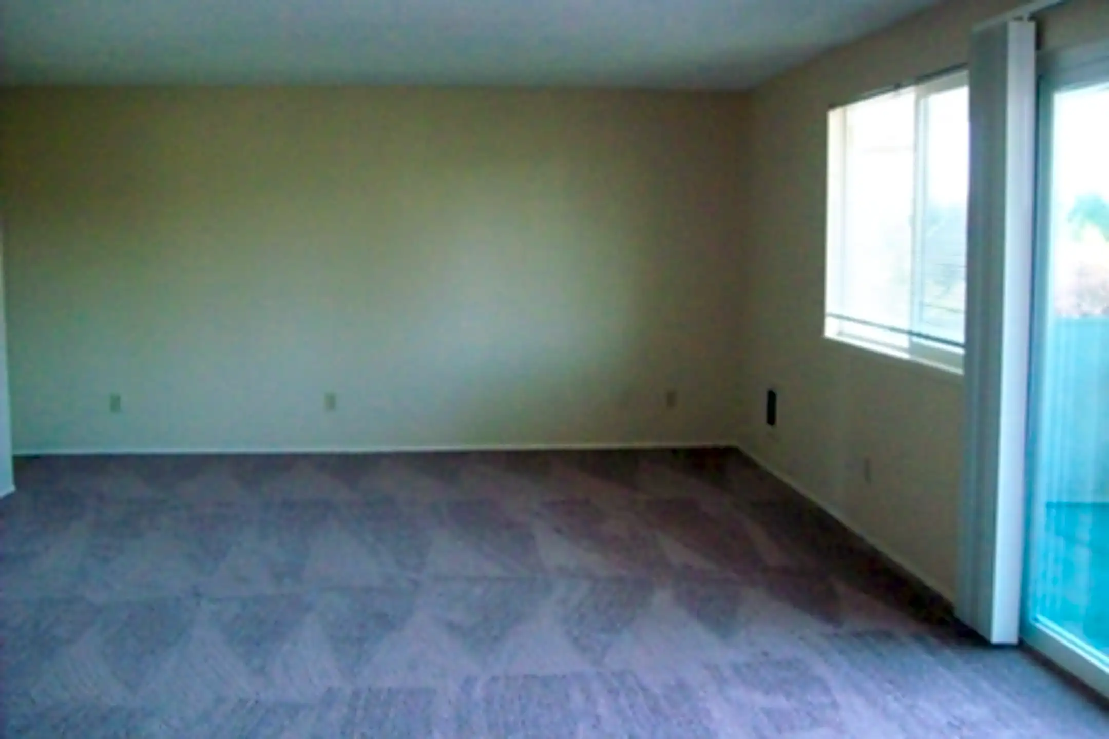 Courtyard Apartment Homes 5010 84th St SW Mukilteo, WA Apartments