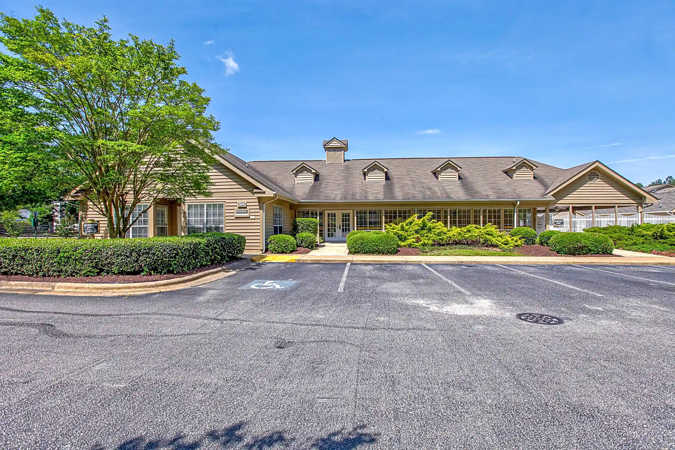 Colony Square Apartments Rocky Mount, NC 27804