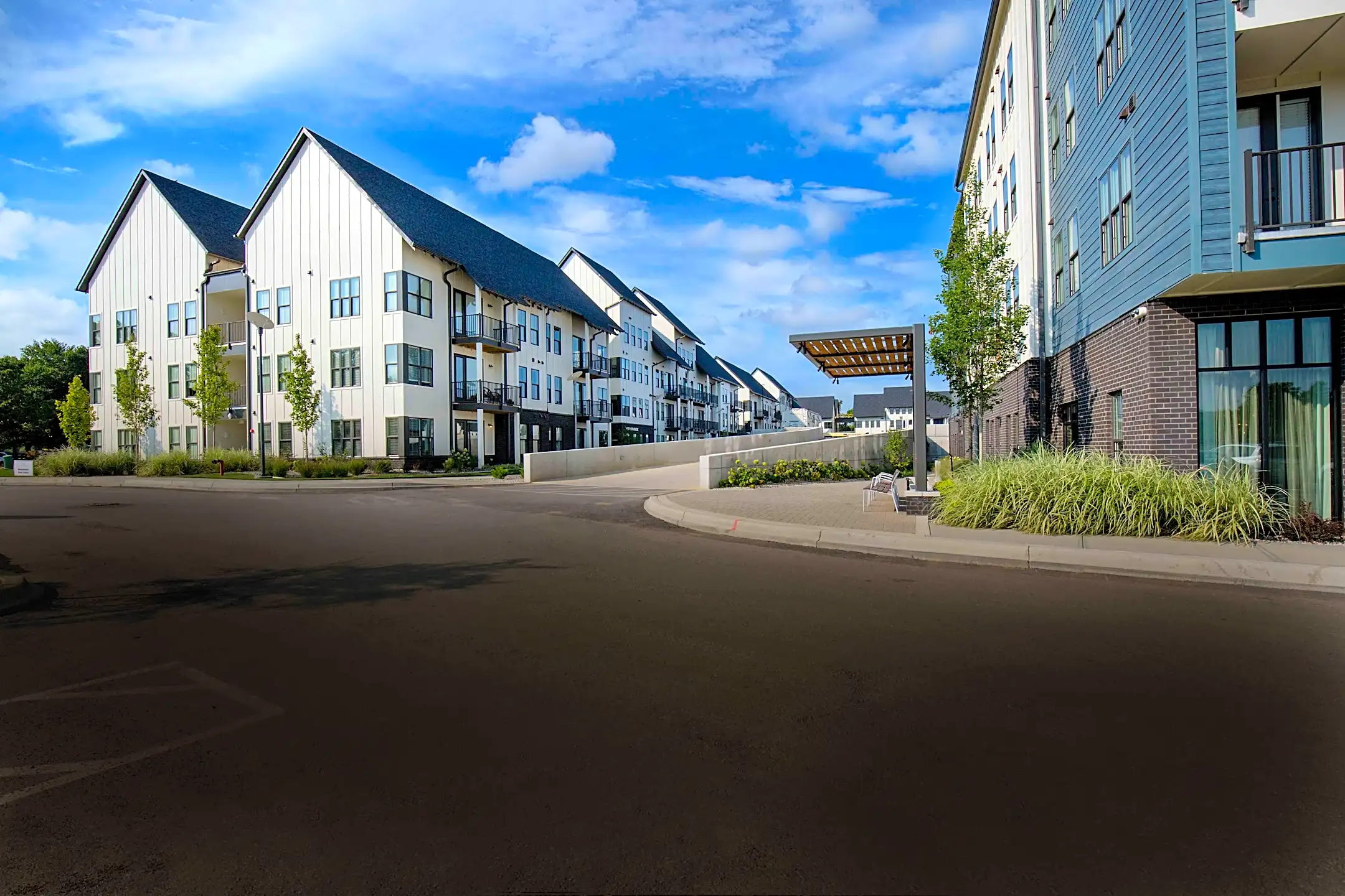 Upton Oxmoor Louisville, KY 40222