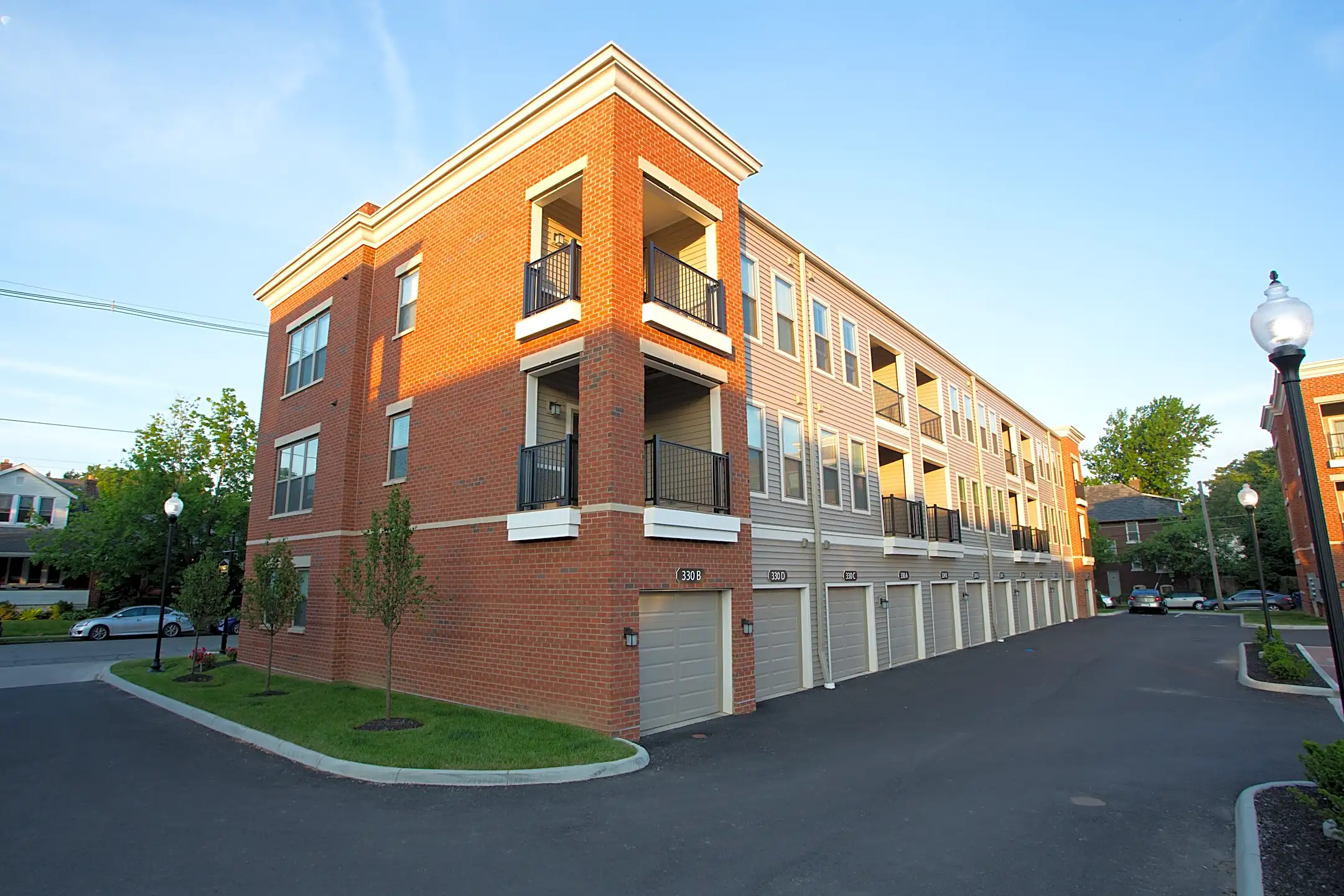 BARRETT 345 E Deshler Ave Columbus, OH Apartments for Rent Rent.