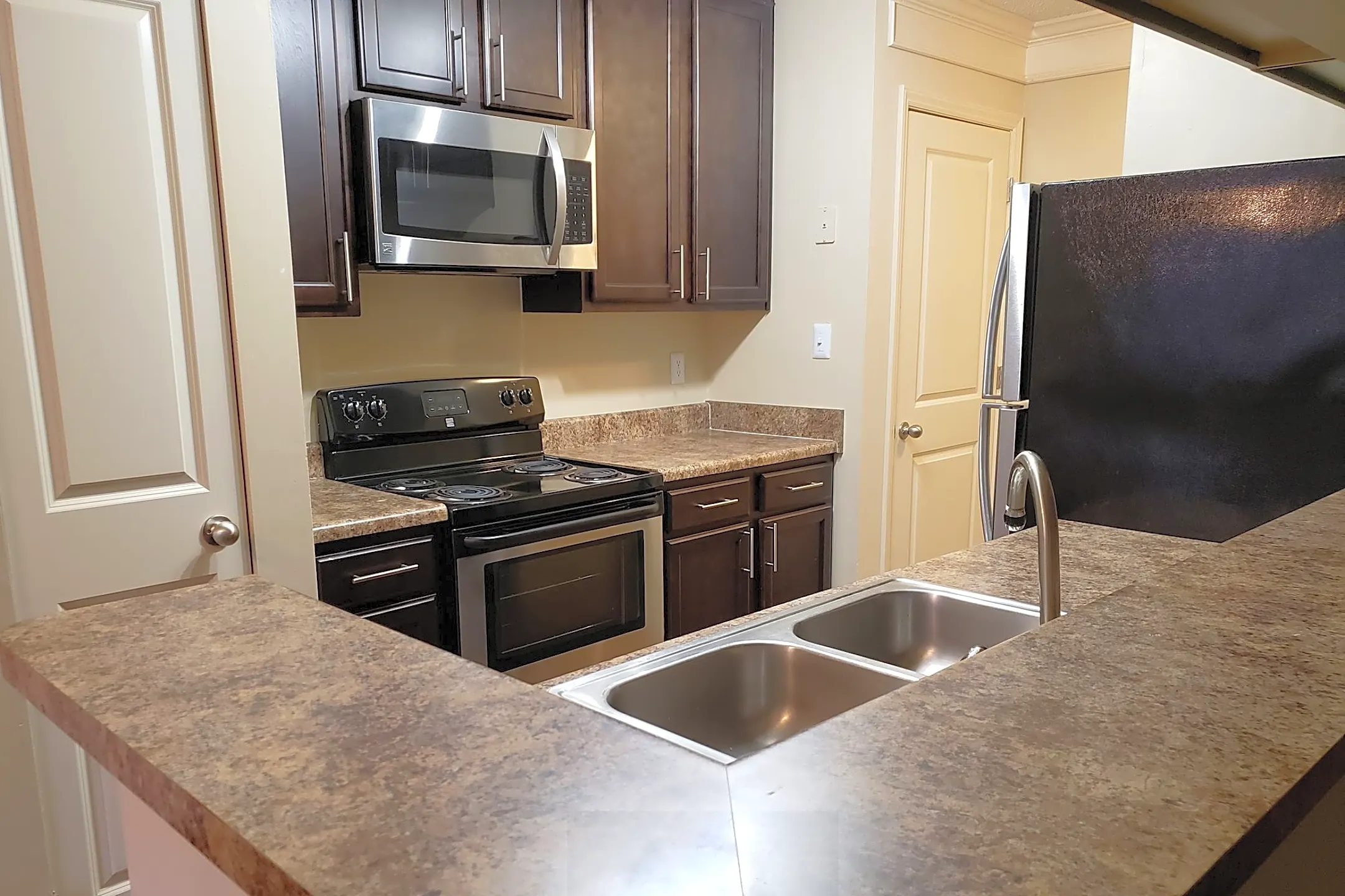 Ashbrook Apartments Carrboro, NC 27510