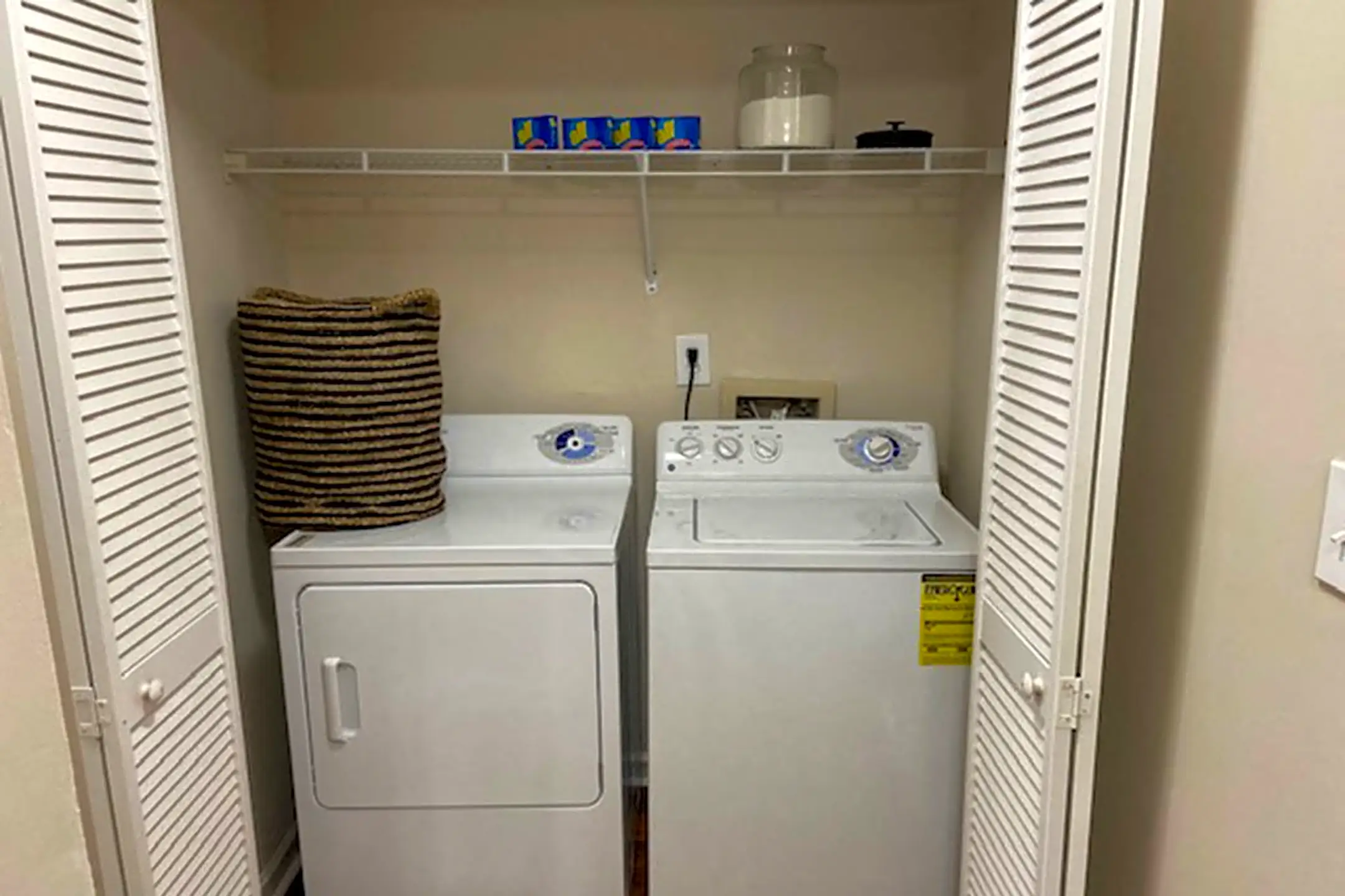 Chatsworth Apartments Atlanta, GA 30341