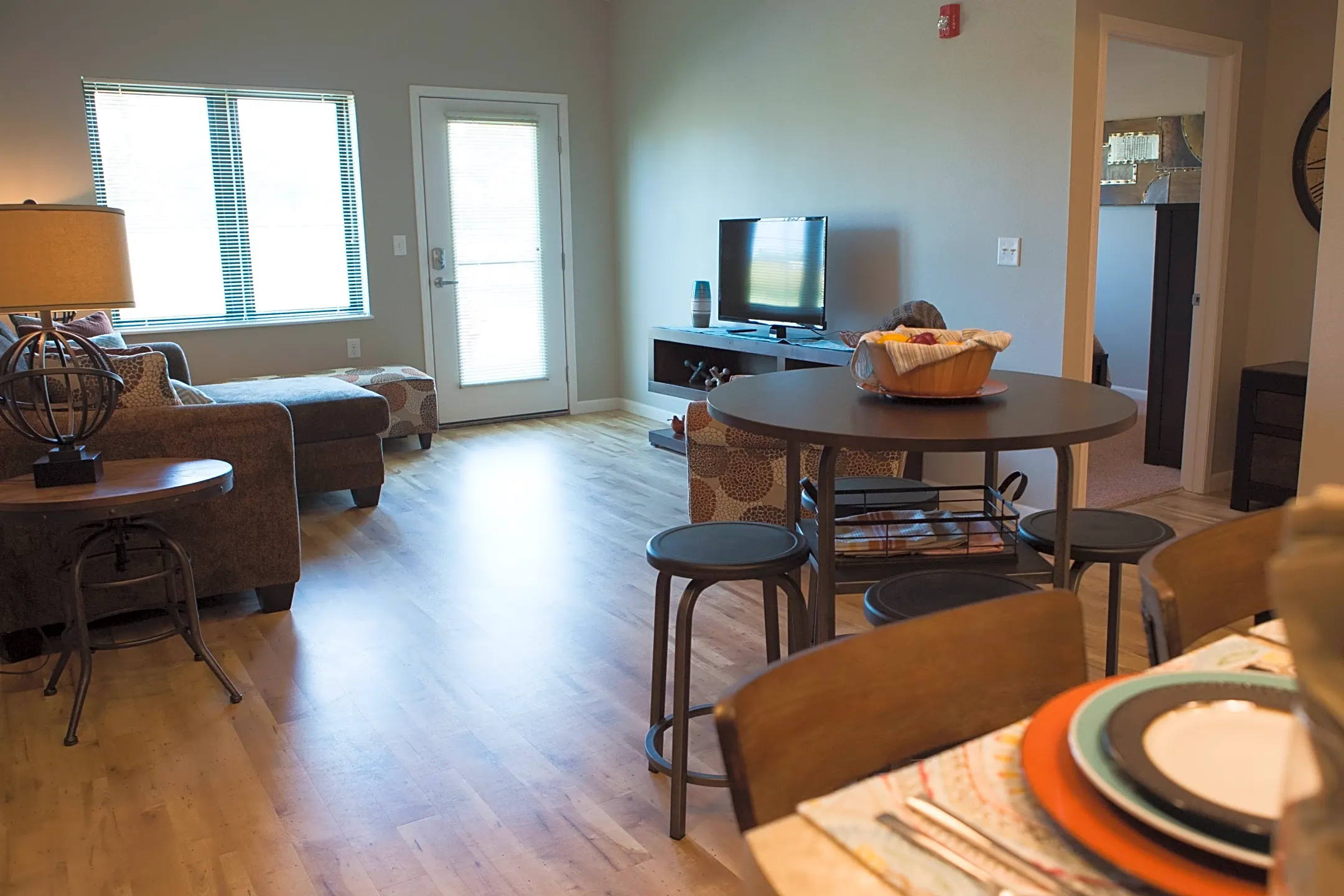 Dining Room - Deer Ridge Apartments - Jamestown, ND