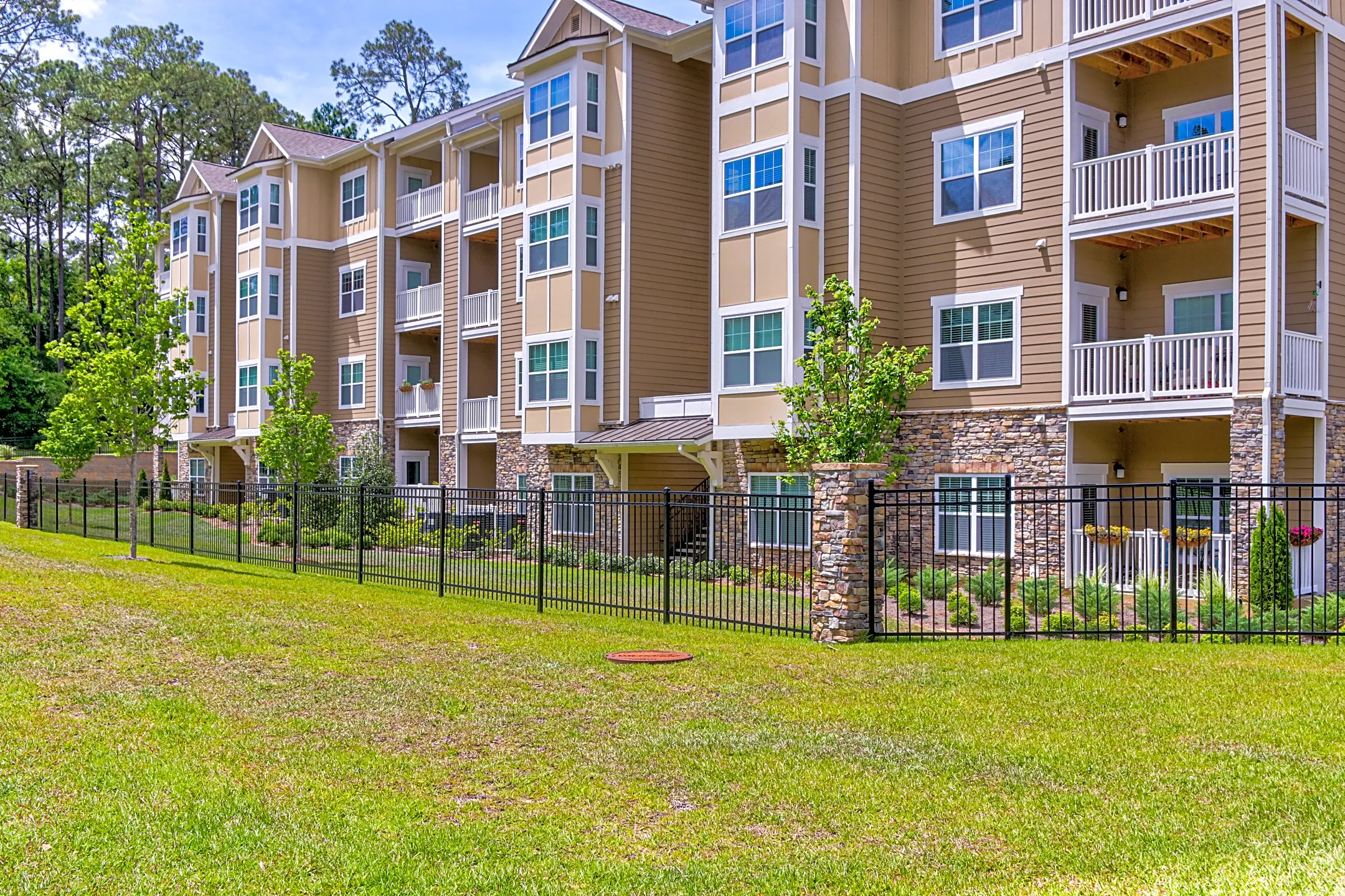 Lullwater At Blair Stone 3501 S Blair Stone Rd Tallahassee Fl Apartments For Rent Rent 8836