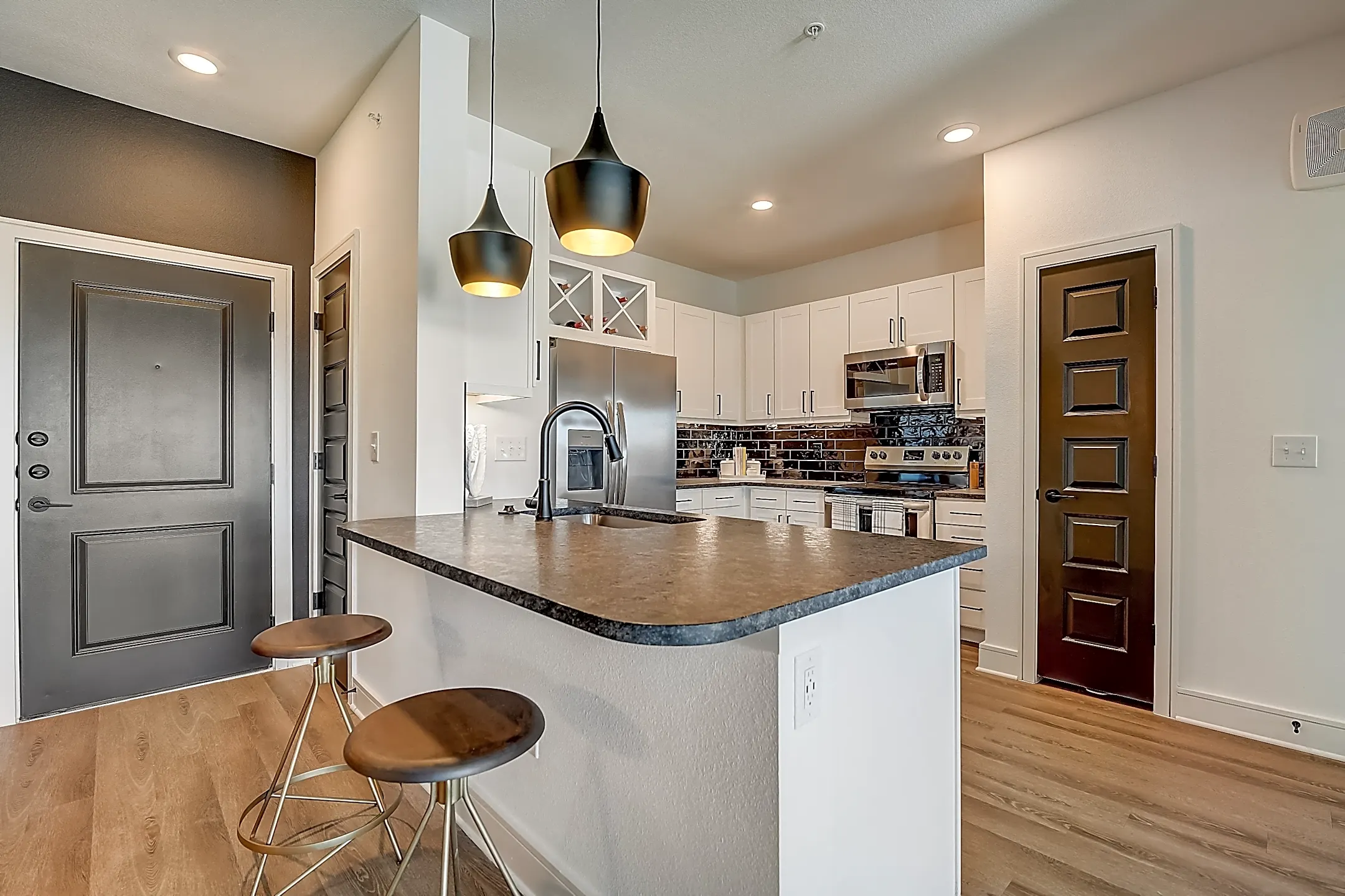 Sire Wellington Haslet, TX 76052