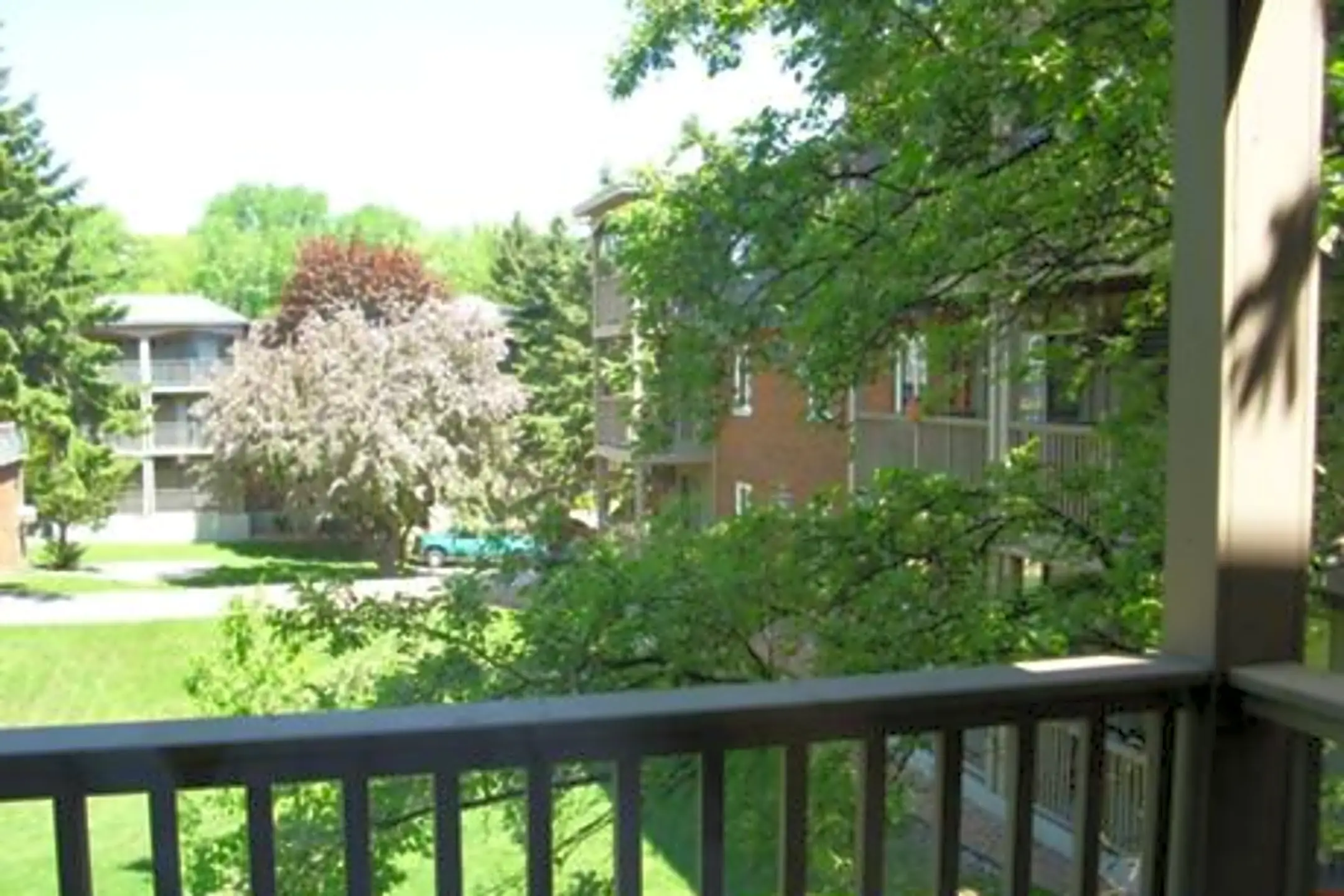 Oaks of Heatherwood West Saint Paul, MN 55118