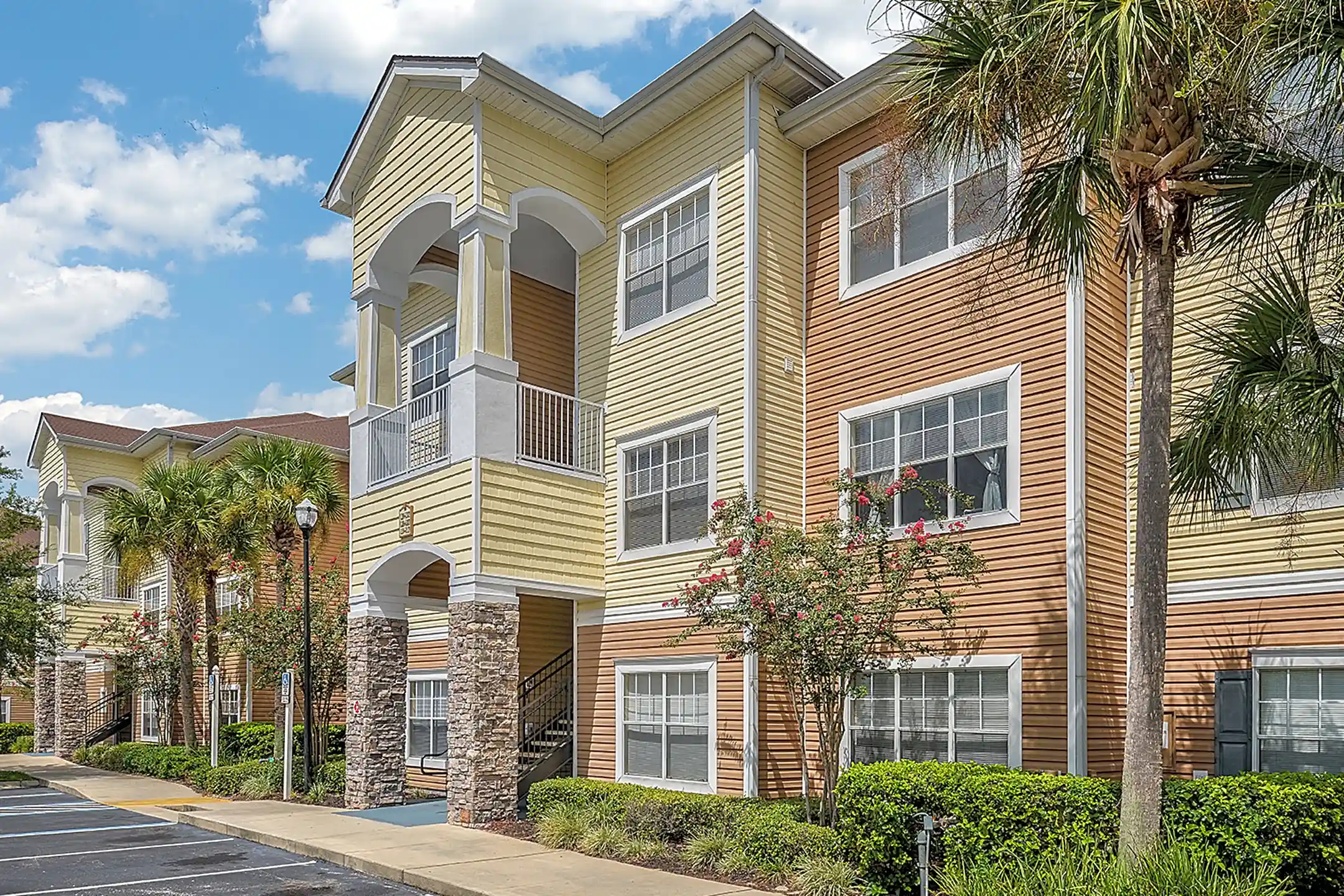Grandeville On Saxon Apartment Homes Orange City, FL 32763