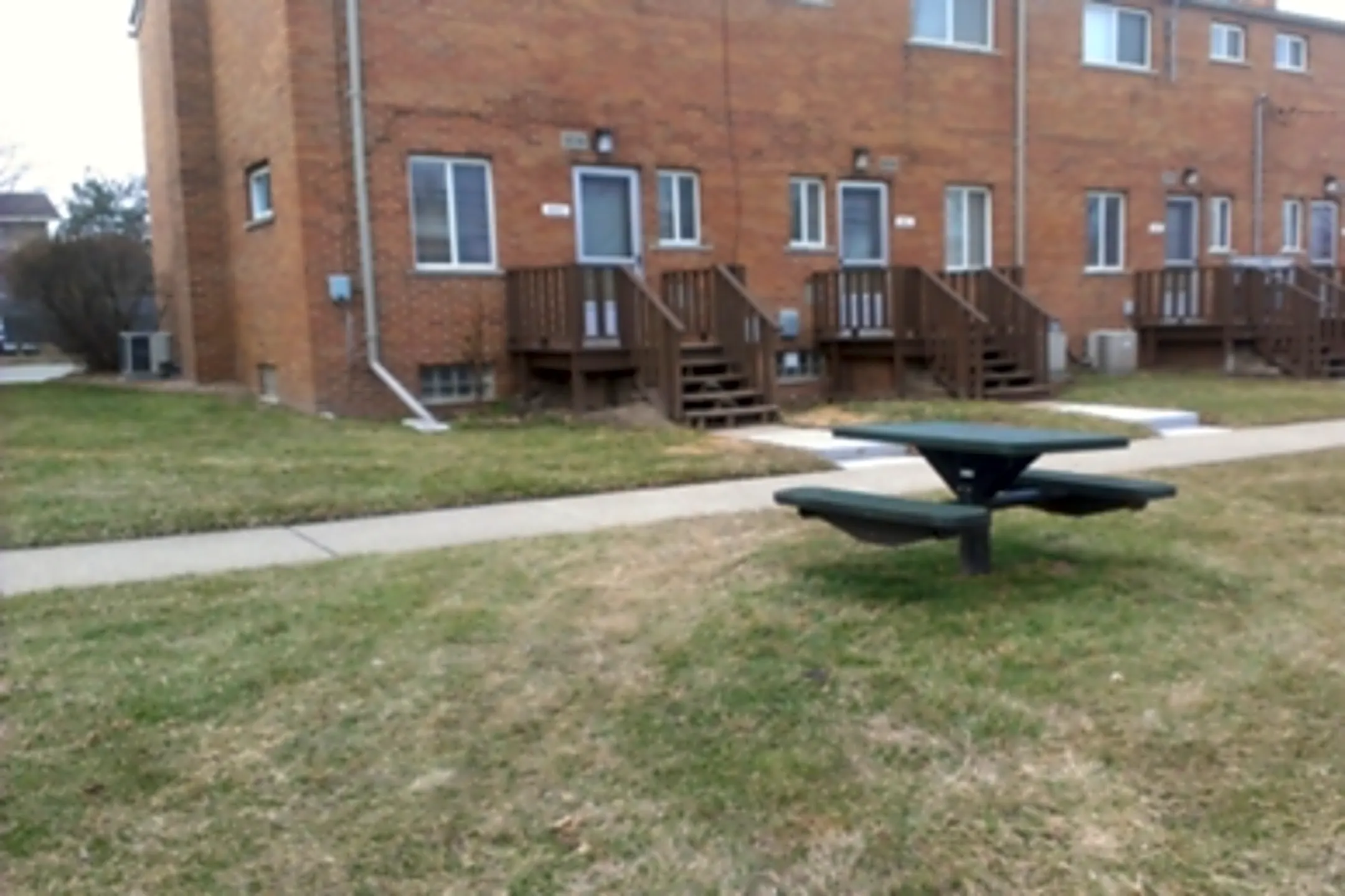 Village Green of Wyandotte Townhomes 16607 Barberry St Southgate