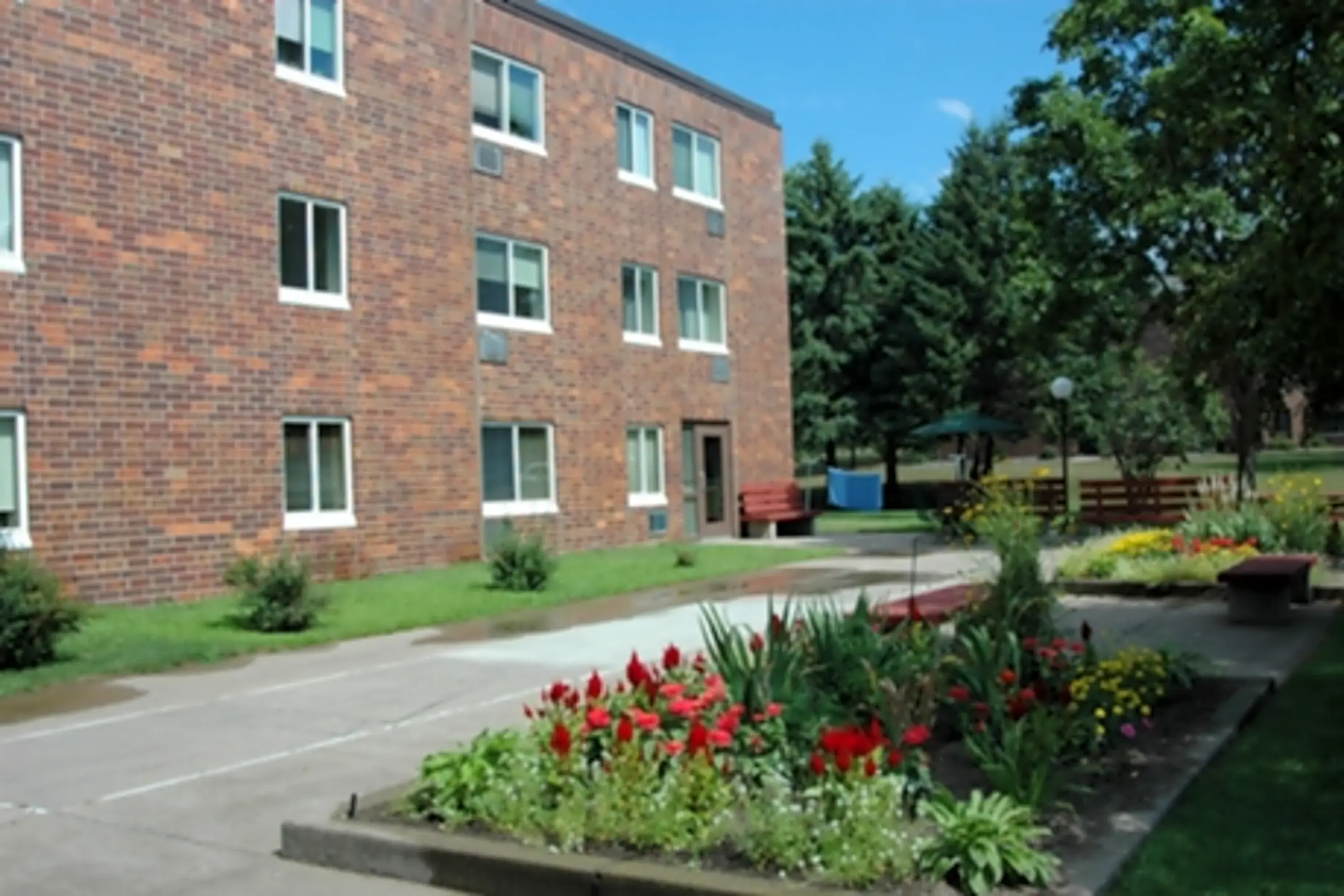 Woodcrest Manor 450 Bean Ave Mora, MN Apartments for Rent Rent.