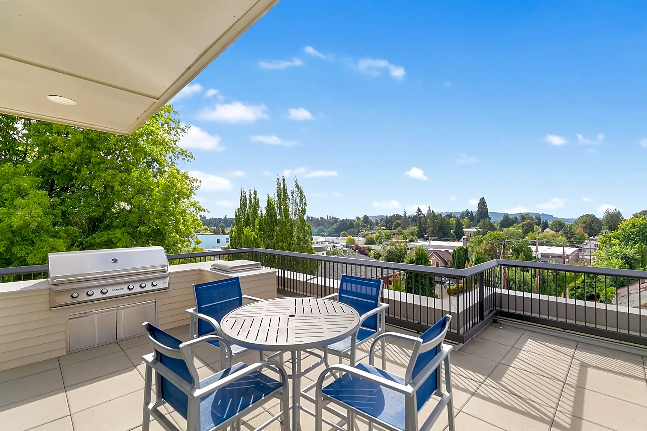 Jesse Quinn 1829 Pacific Ave Forest Grove, OR Apartments for Rent