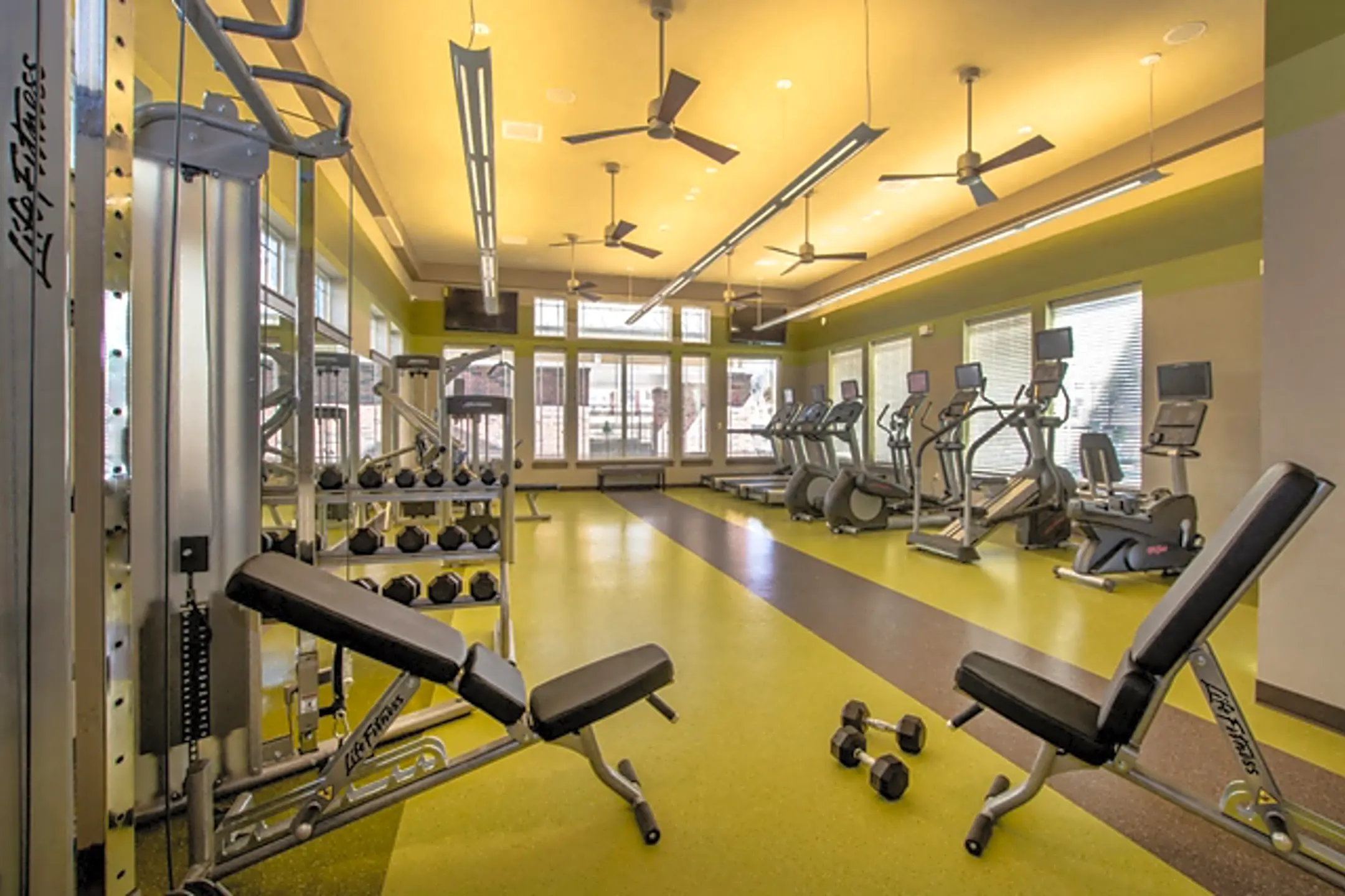 Fitness Weight Room - Stone Pointe Apartments - Woodbridge, VA