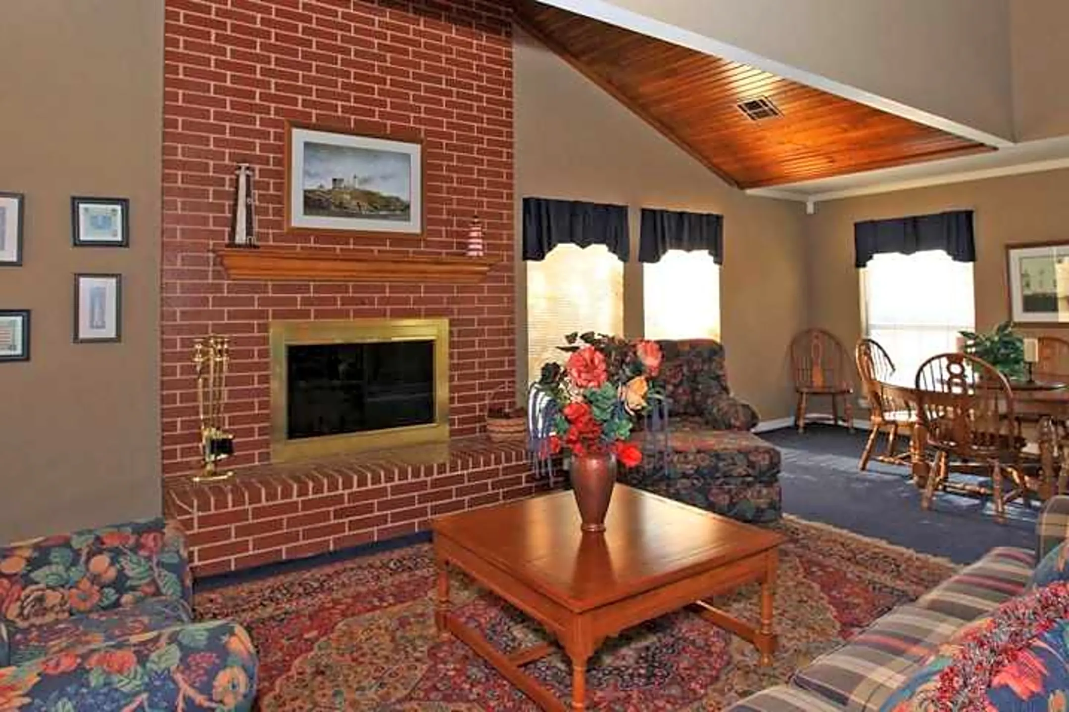 Clubhouse - Cape Cod Condominiums - Oklahoma City, OK