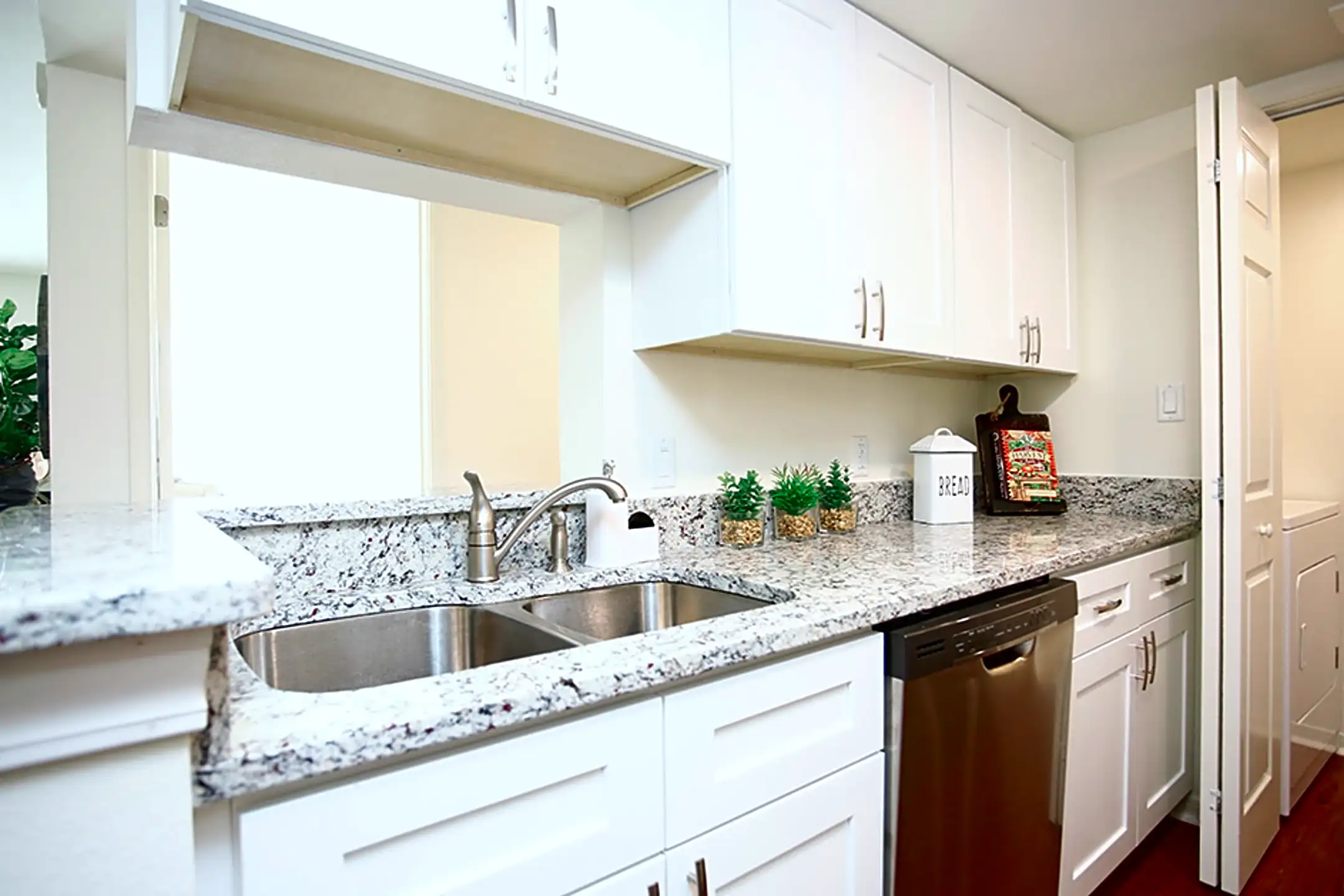 Gentry Square Apartments 1712 Gentry Square Ln Champaign, IL