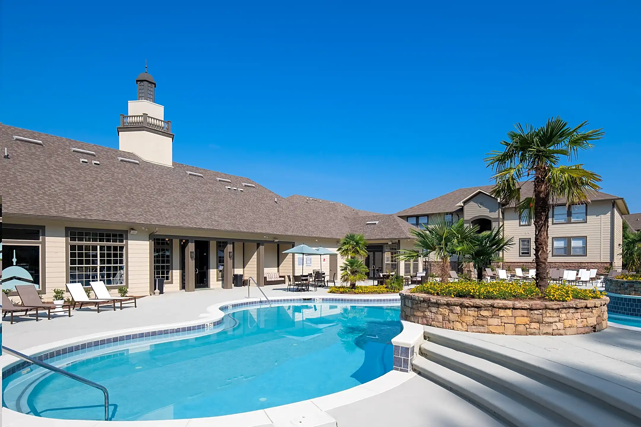 Landmark Apartments Tuscaloosa Tuscaloosa, AL 35405