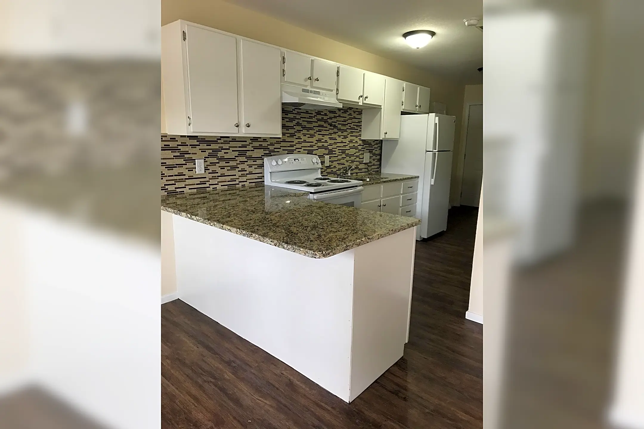 109 S Grant St Apartments Russell, KS 67665