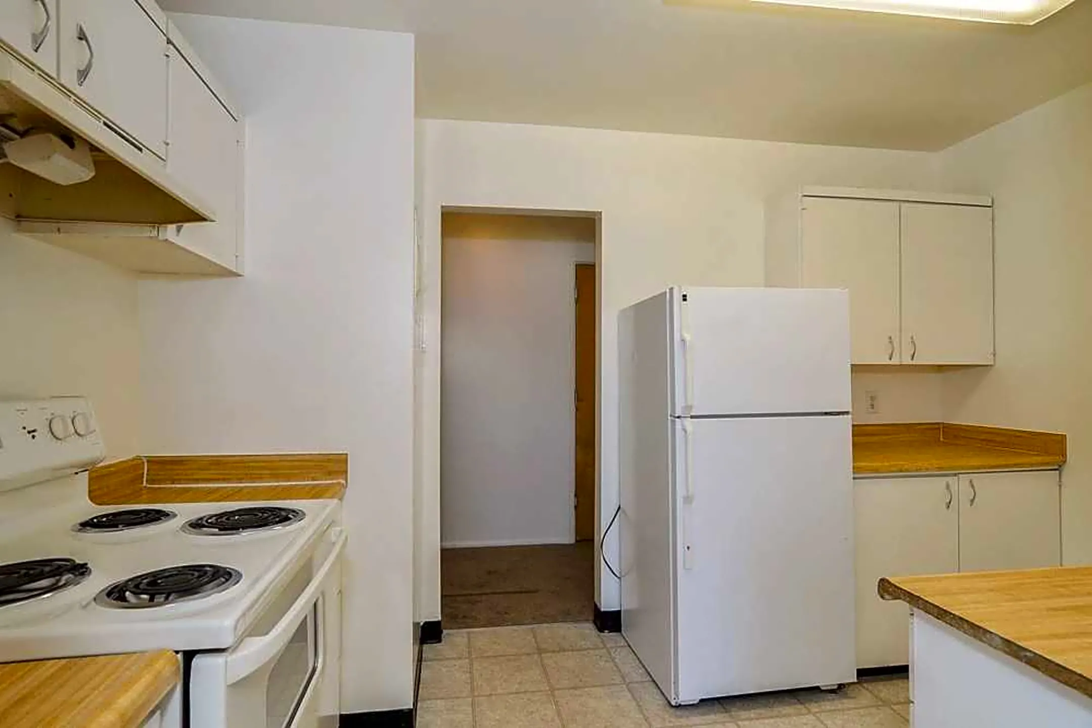 Kitchen - Bonne Villa Apartments - Ogden, UT