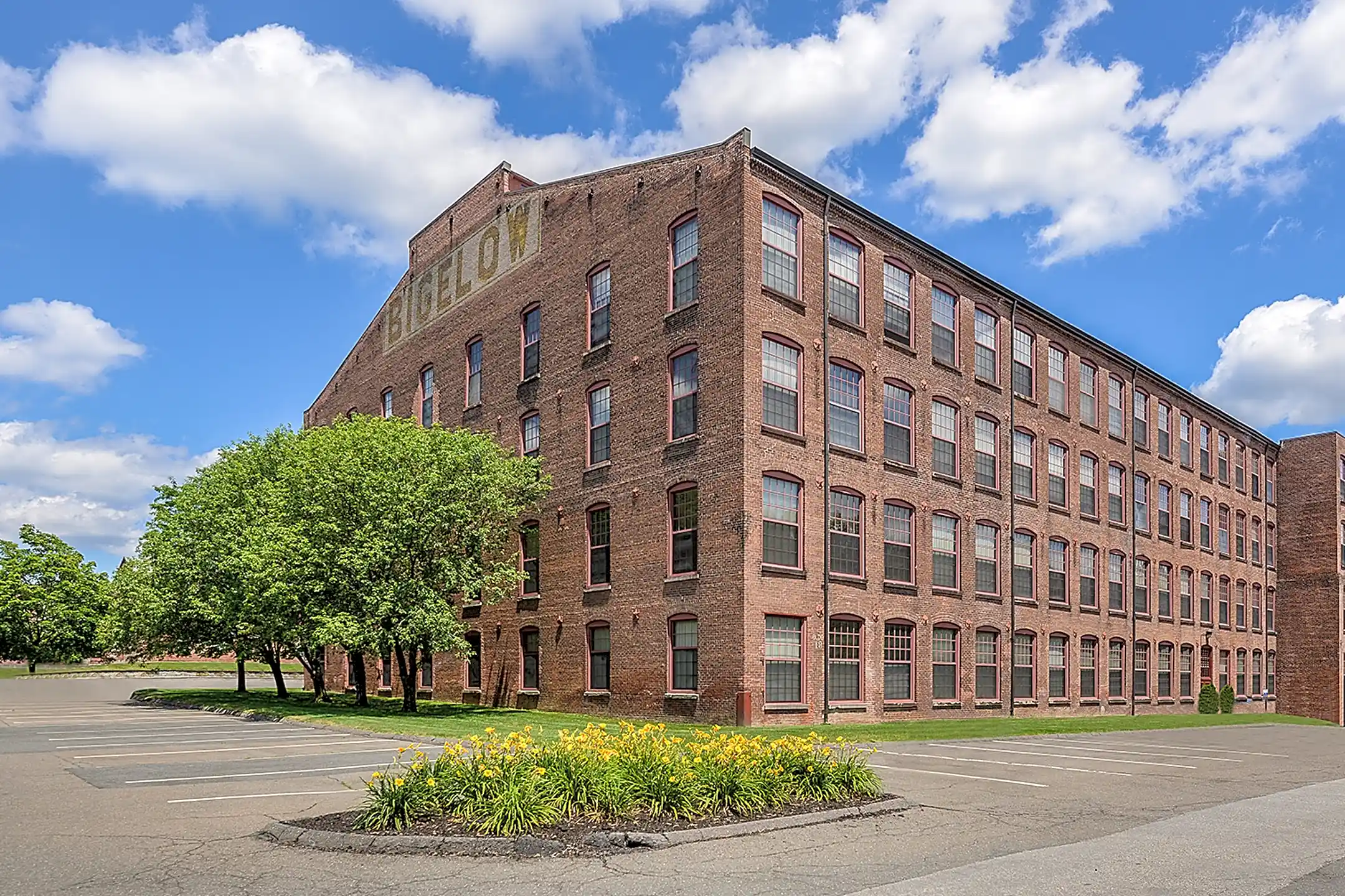 Bigelow Commons 55 Main St Enfield, CT Apartments for Rent Rent.