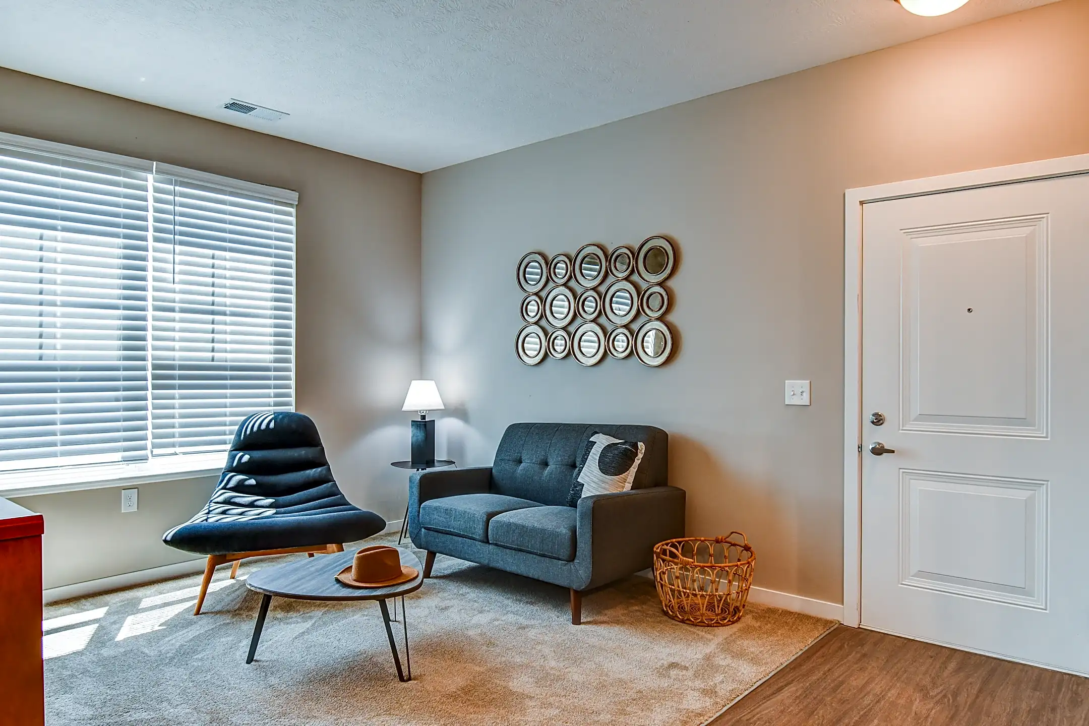 Living Room - Killarney Woods - Blacklick, OH