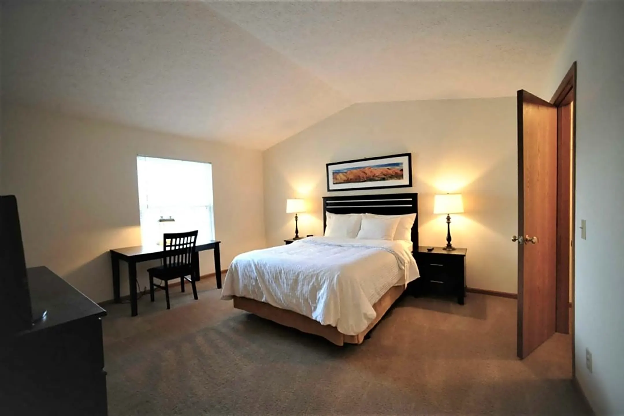 Park Hill At Fairlawn Luxury Apartments Akron, OH 44333