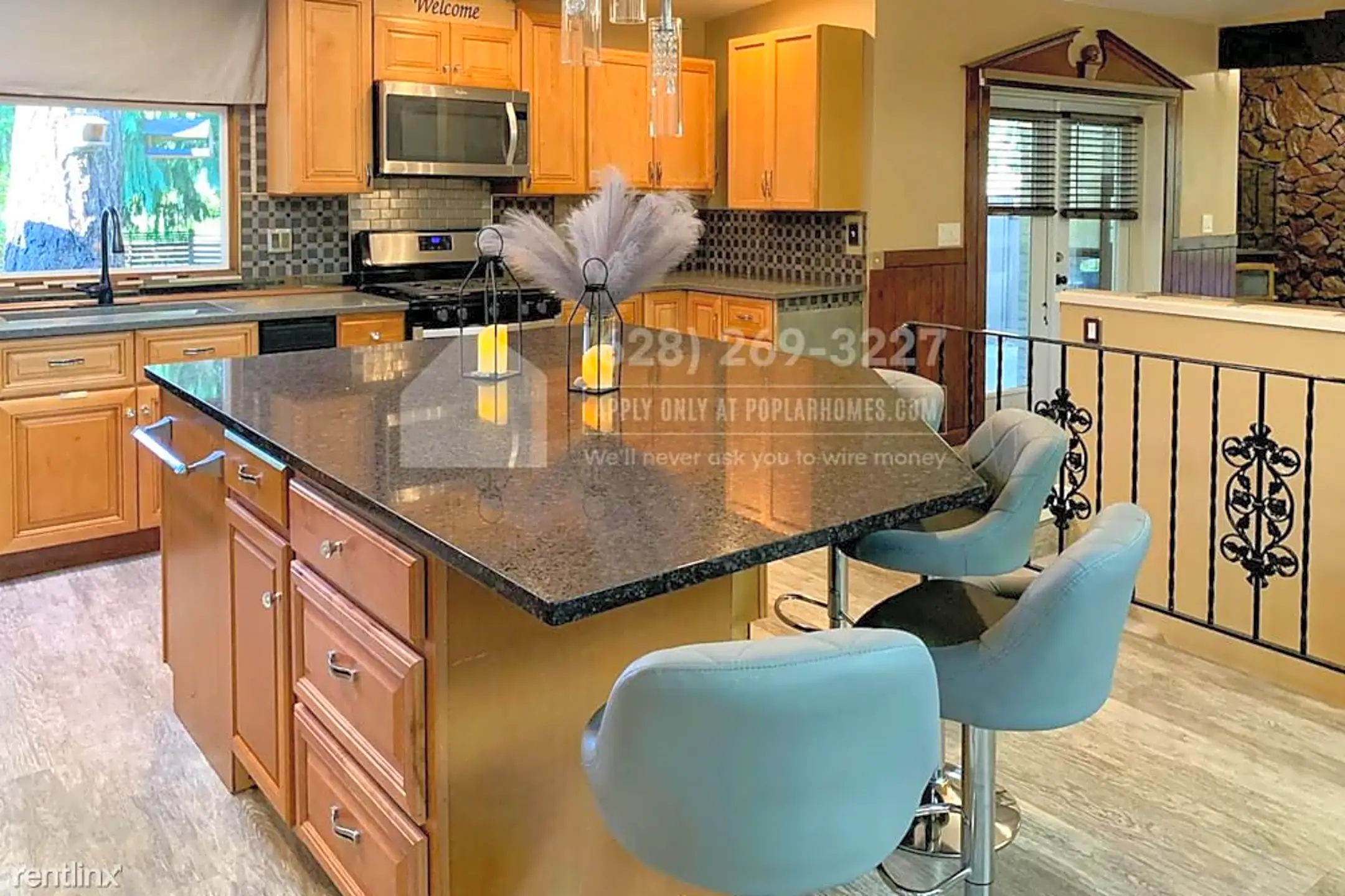 Kitchen - 11409 NE 112th St - Kirkland, WA
