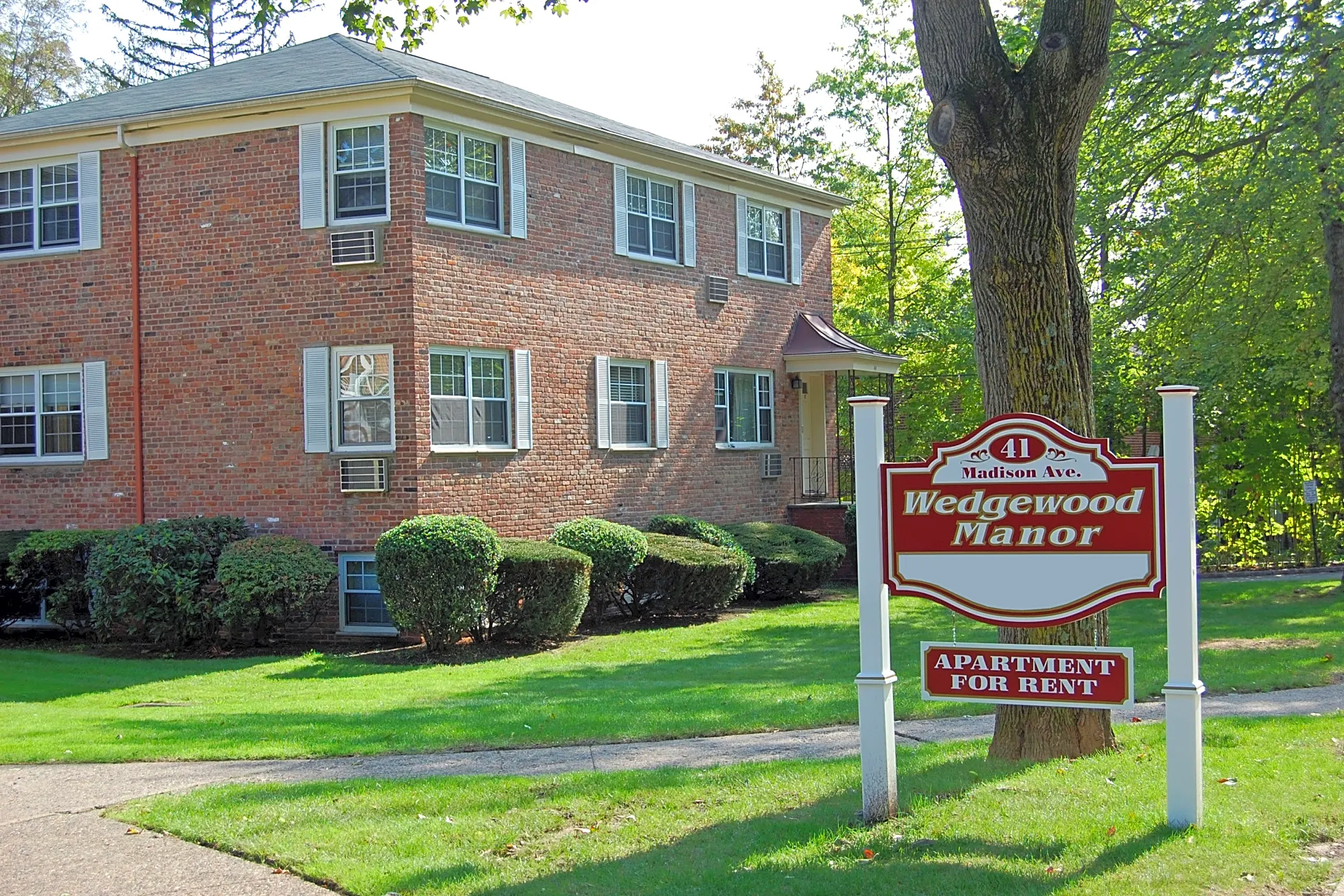 Wedgewood Manor - 41 Madison Ave | Madison, NJ Apartments for Rent | Rent.