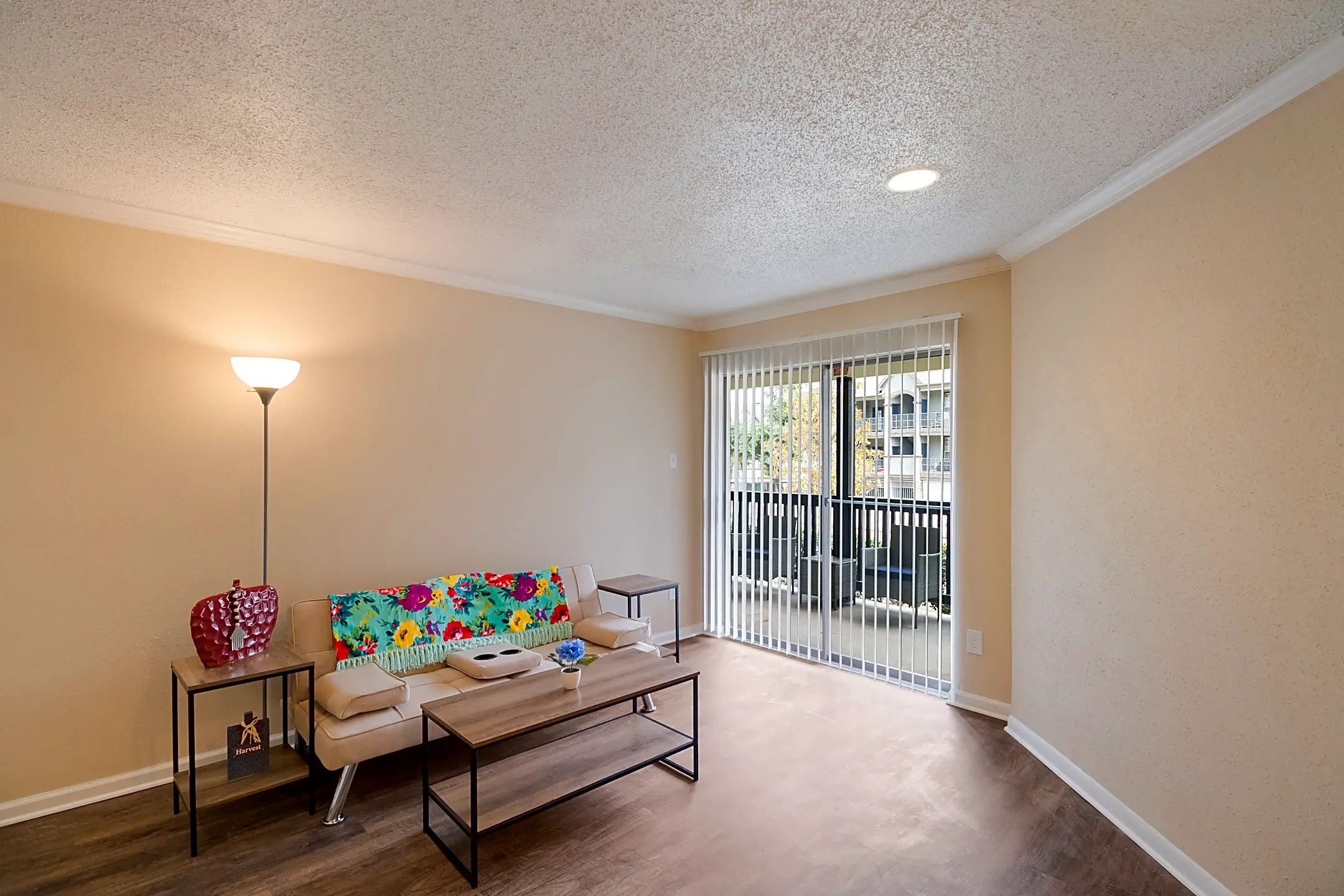 The Glen At Highpoint 9050 Markville Dr Dallas, TX Apartments for