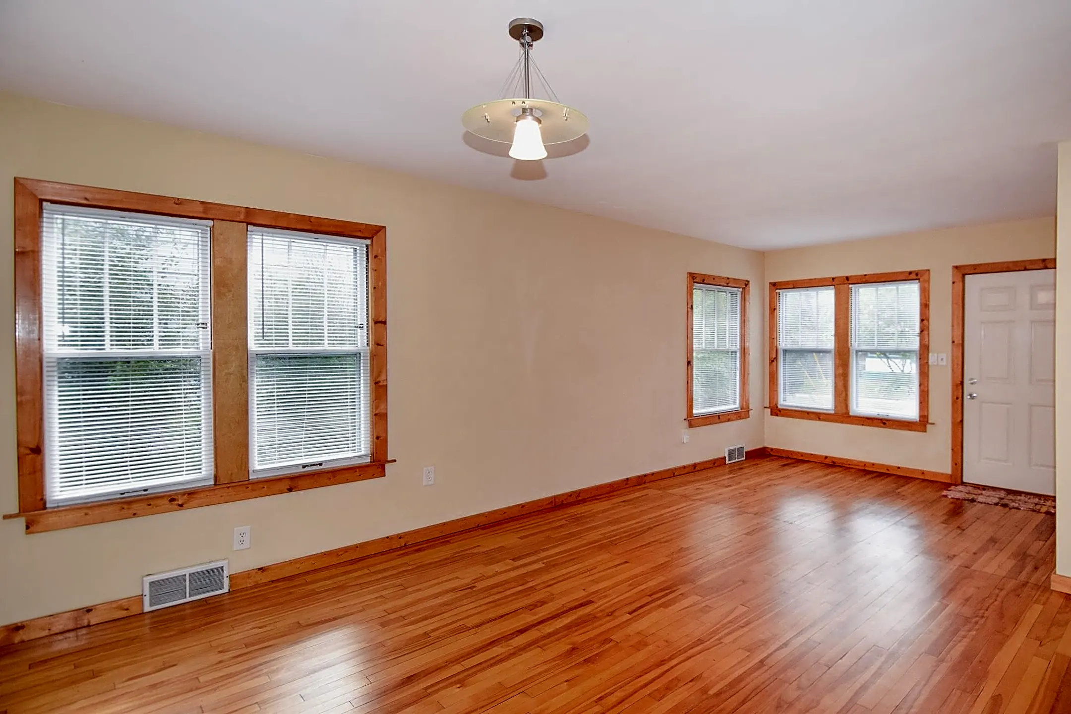 910 Aldine St Saint Paul, MN Houses for Rent Rent.