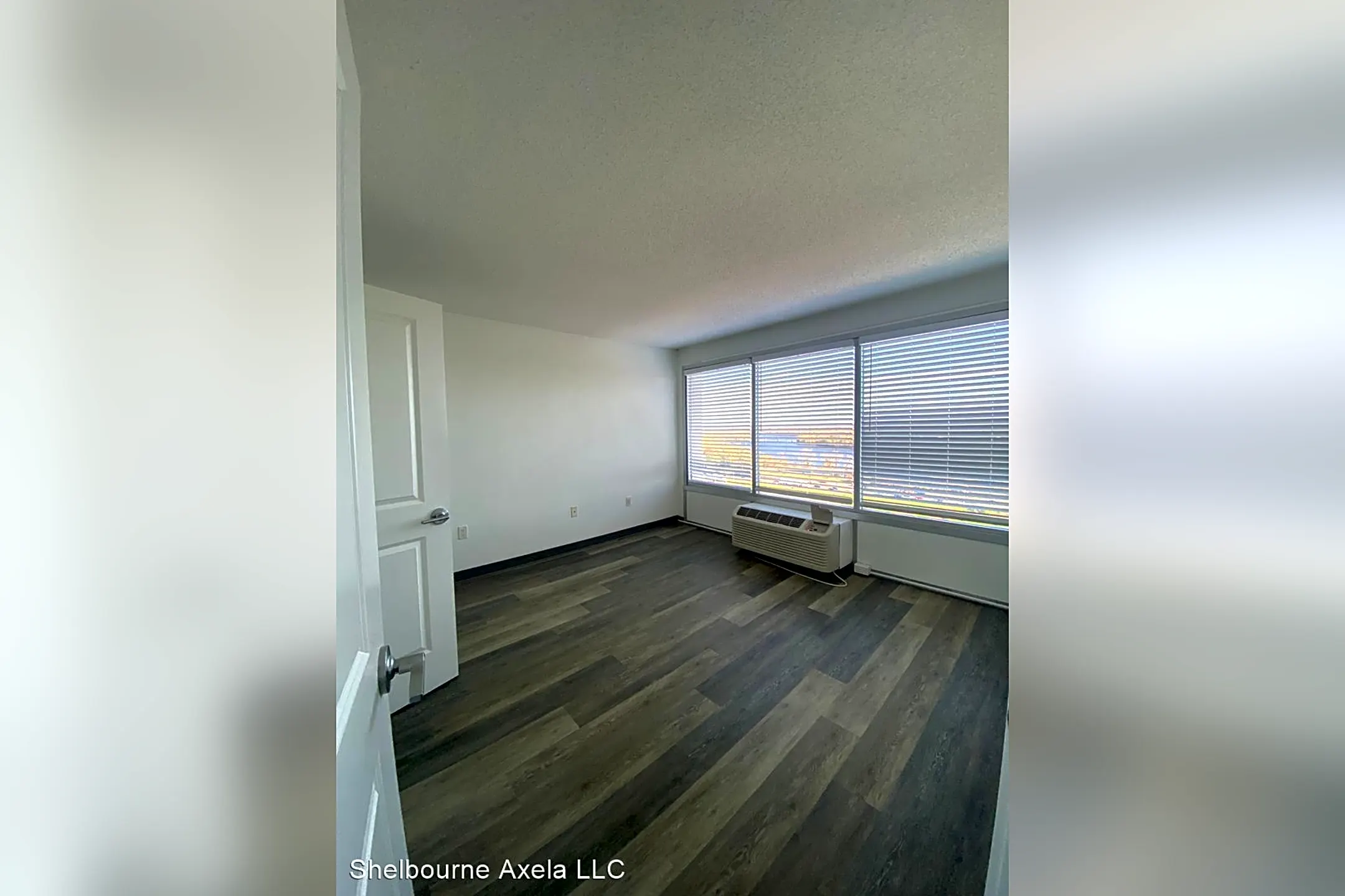 Living Room - The Millennium - Hartford, CT
