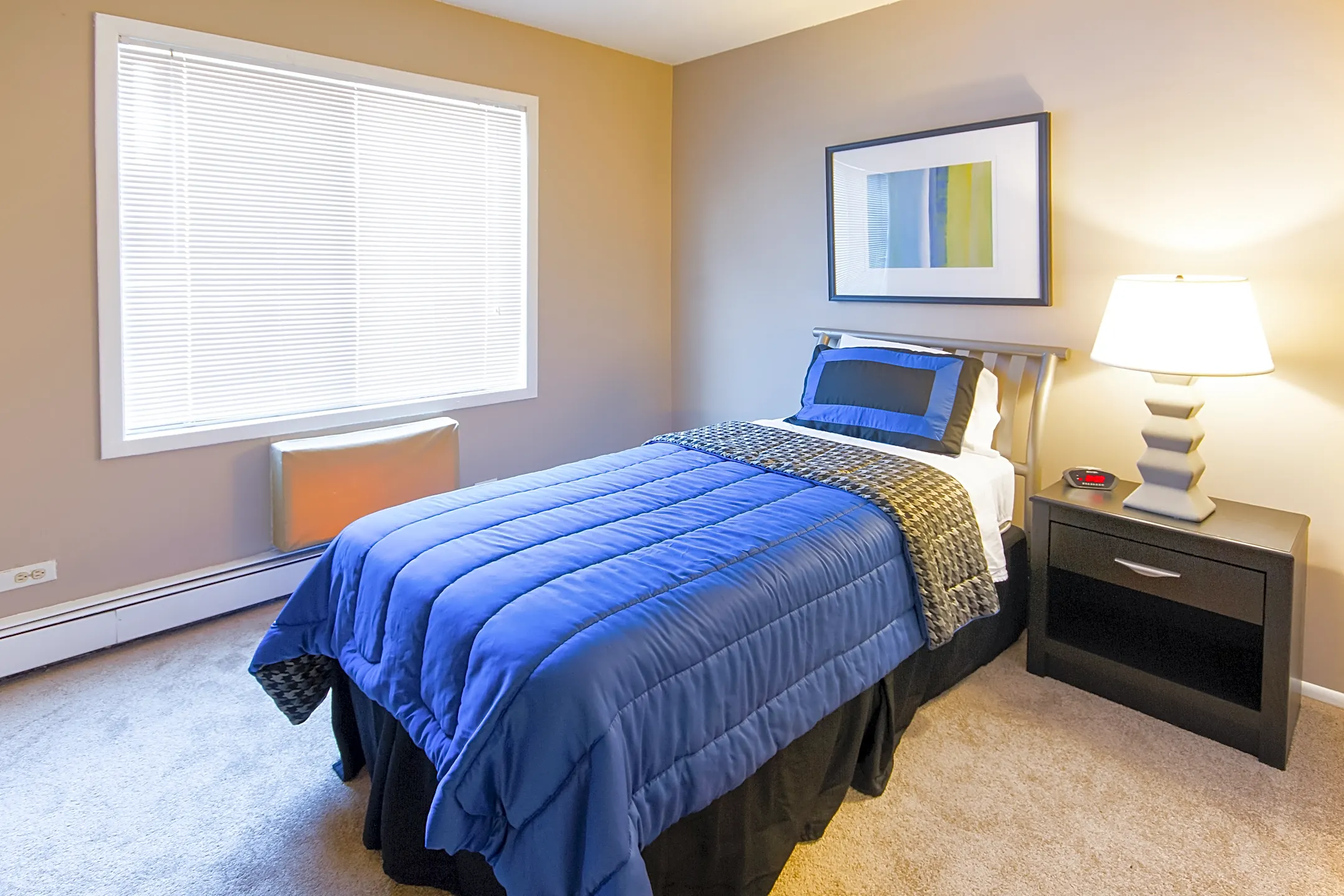 Maple Leaf Apartment Homes Apartments University Park, IL 60484