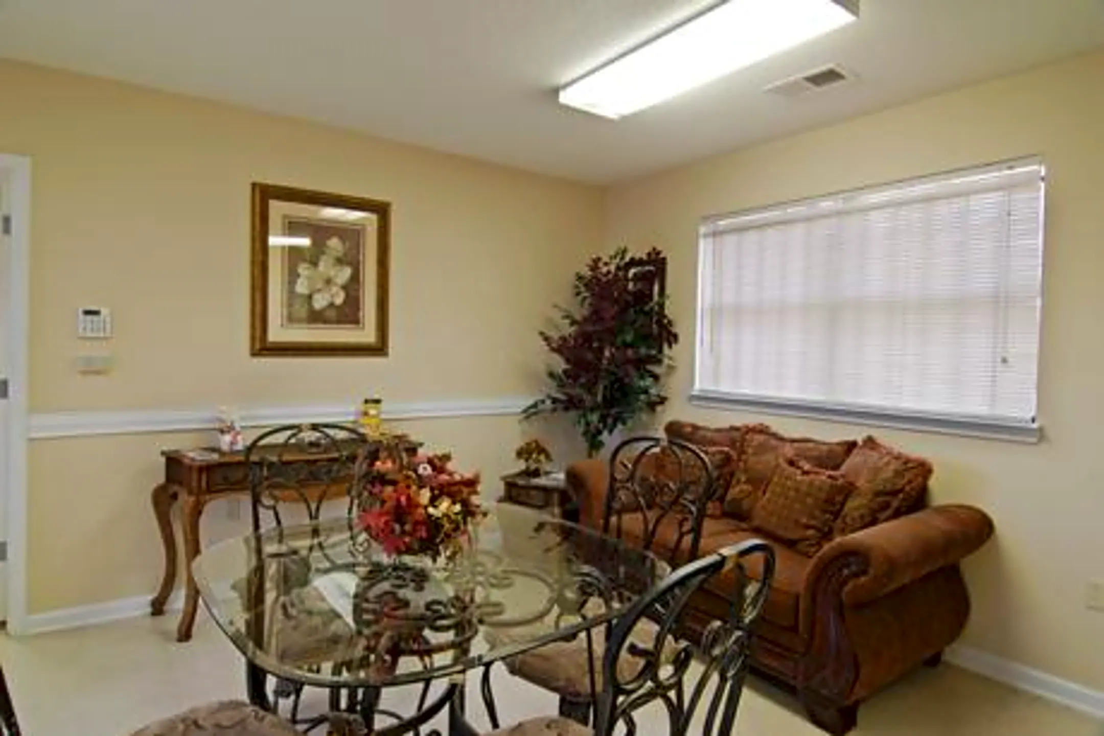 Springdale Creek Apartments Memphis