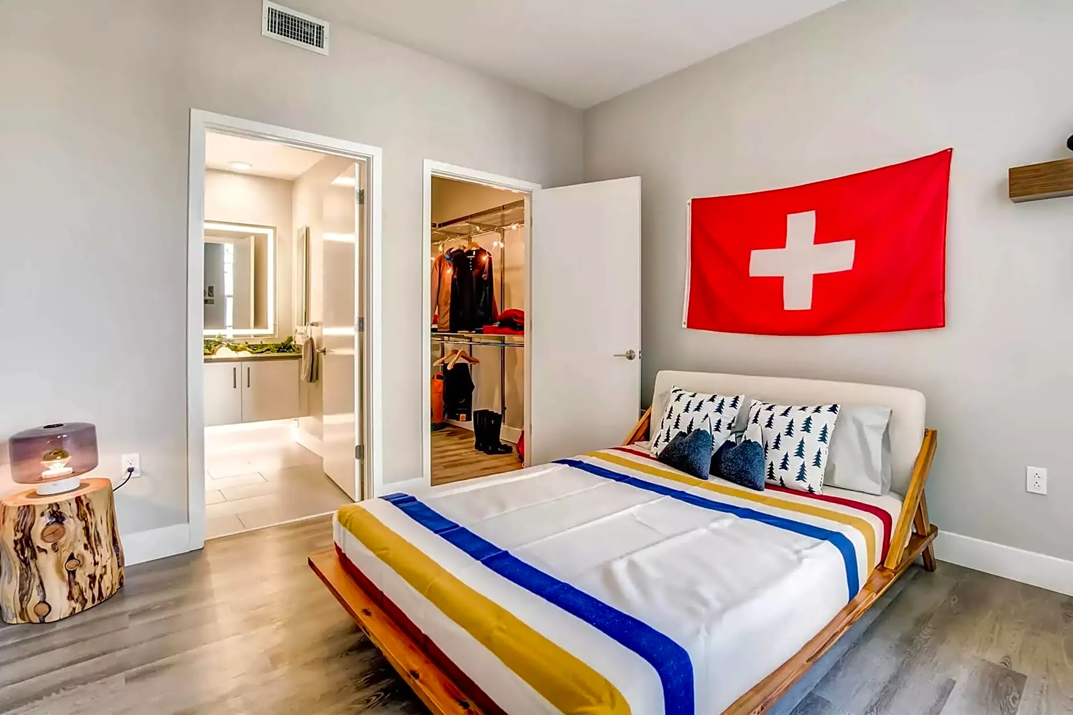 Trestle Apartments 333 El Camino Real San Carlos, CA Apartments for