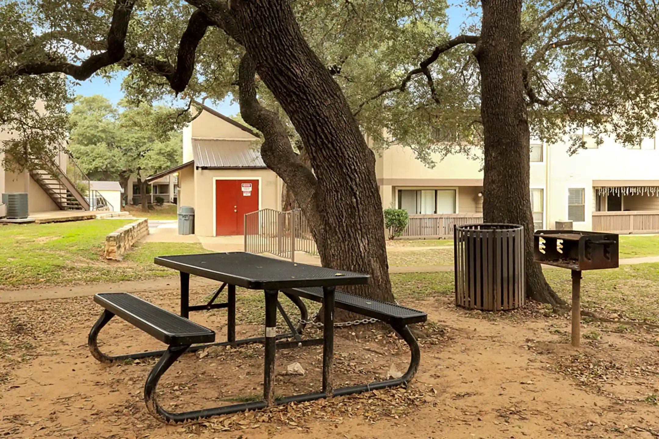 Lake Creek Apartments 10707 Lake Creek Pkwy Austin, TX Apartments